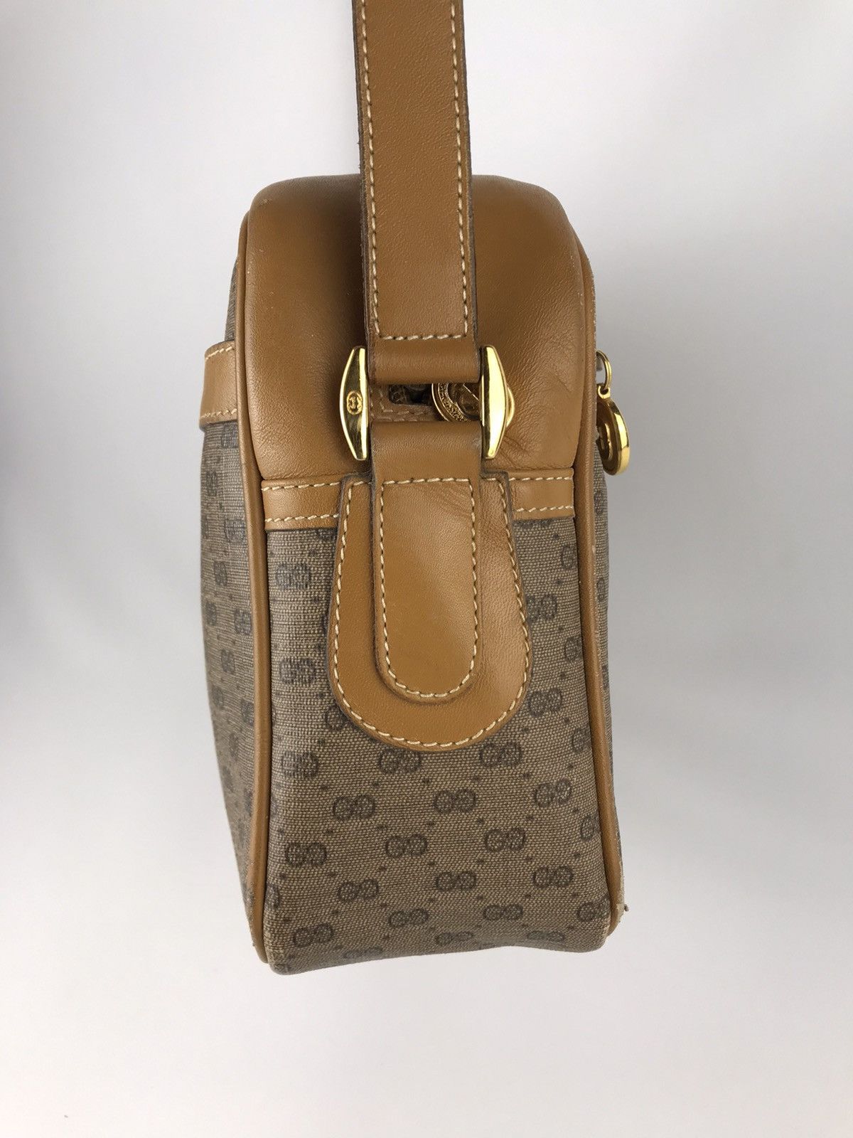 Gucci 🔥Rare 🔥Authentic Vintage Gucci Cross body bag Size ONE SIZE - 7 Thumbnail