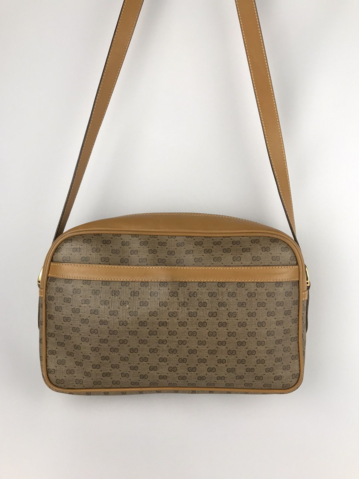 Gucci 🔥Rare 🔥Authentic Vintage Gucci Cross body bag Size ONE SIZE - 3 Thumbnail