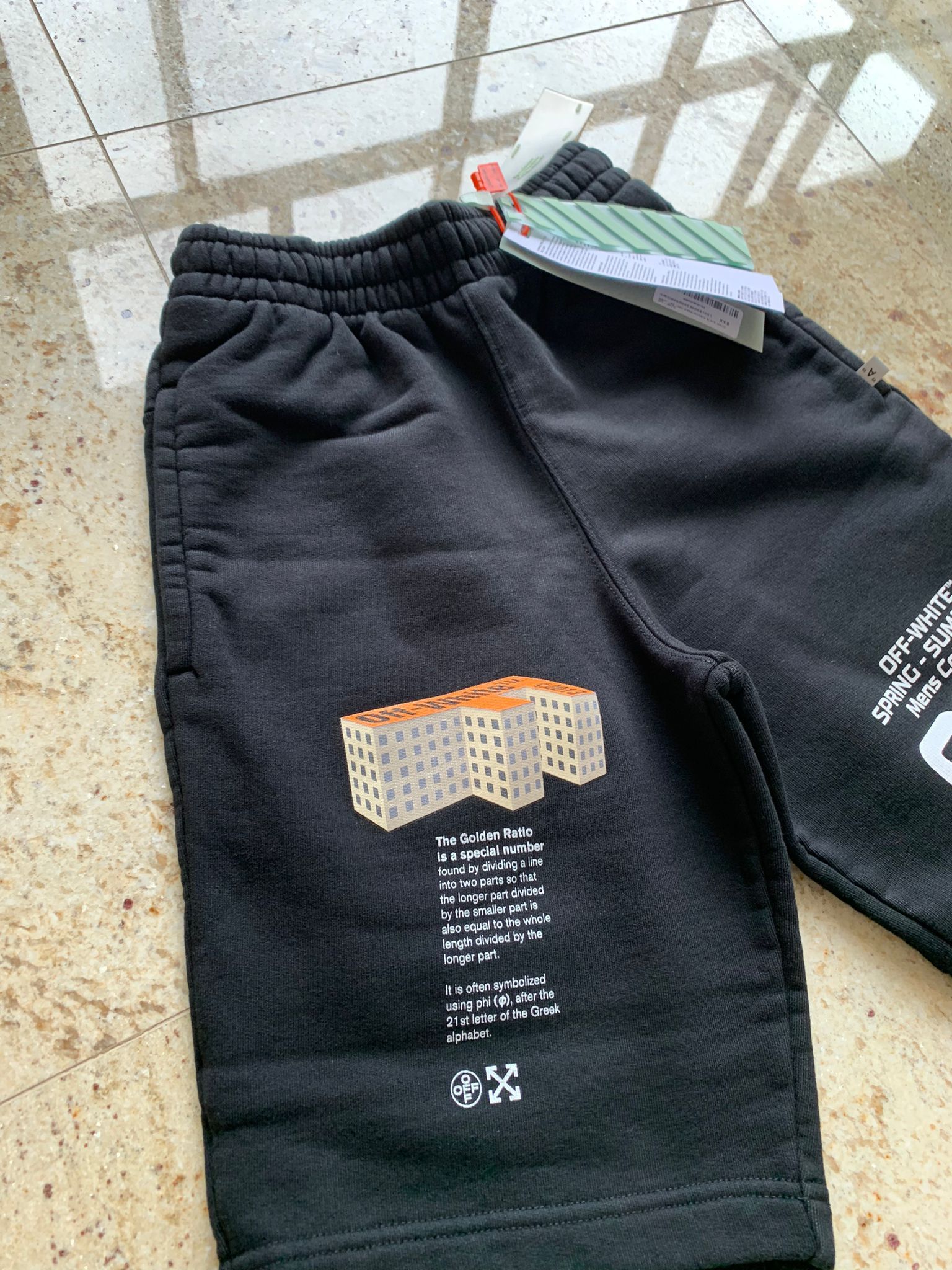 Off-White Wavy Line Logo Sweat Shorts Size US 26 / EU 42 - 6 Thumbnail