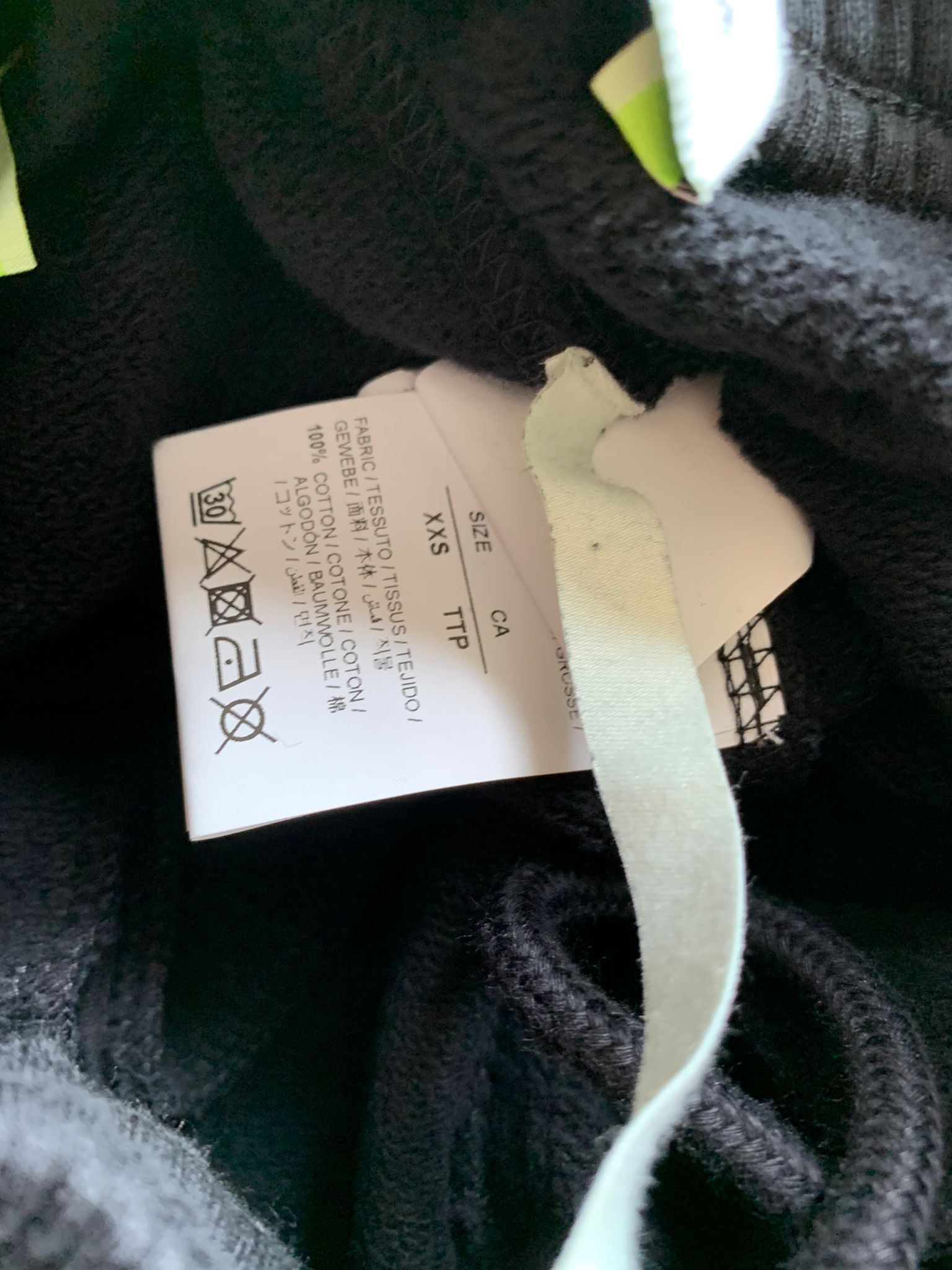 Off-White Wavy Line Logo Sweat Shorts Size US 26 / EU 42 - 9 Thumbnail