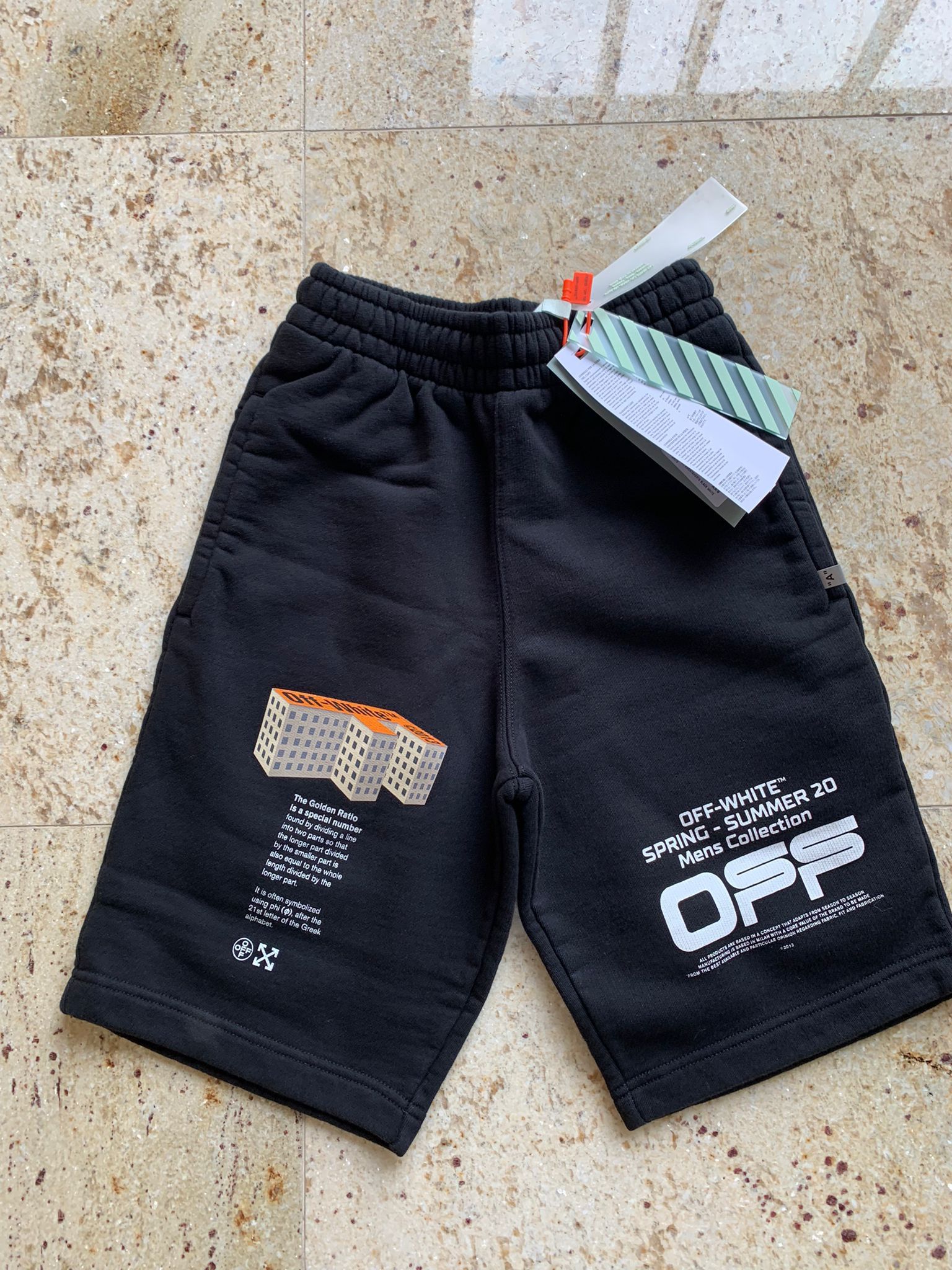 Off-White Wavy Line Logo Sweat Shorts Size US 26 / EU 42 - 3 Thumbnail