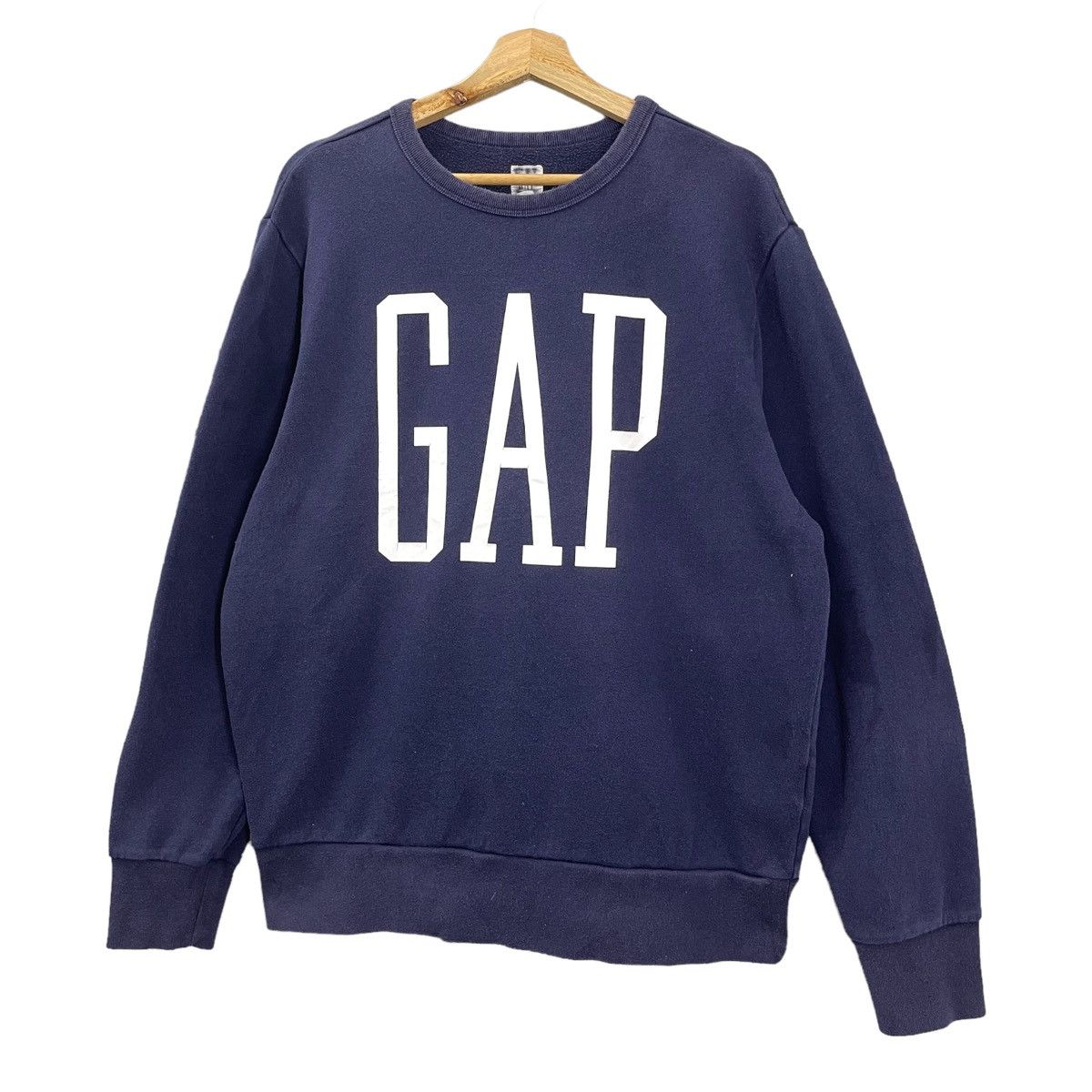 Gap Vintage Gap Big Logo Crewneck Sweatshirt Size L Size US L / EU 52-54 / 3 - 3 Thumbnail