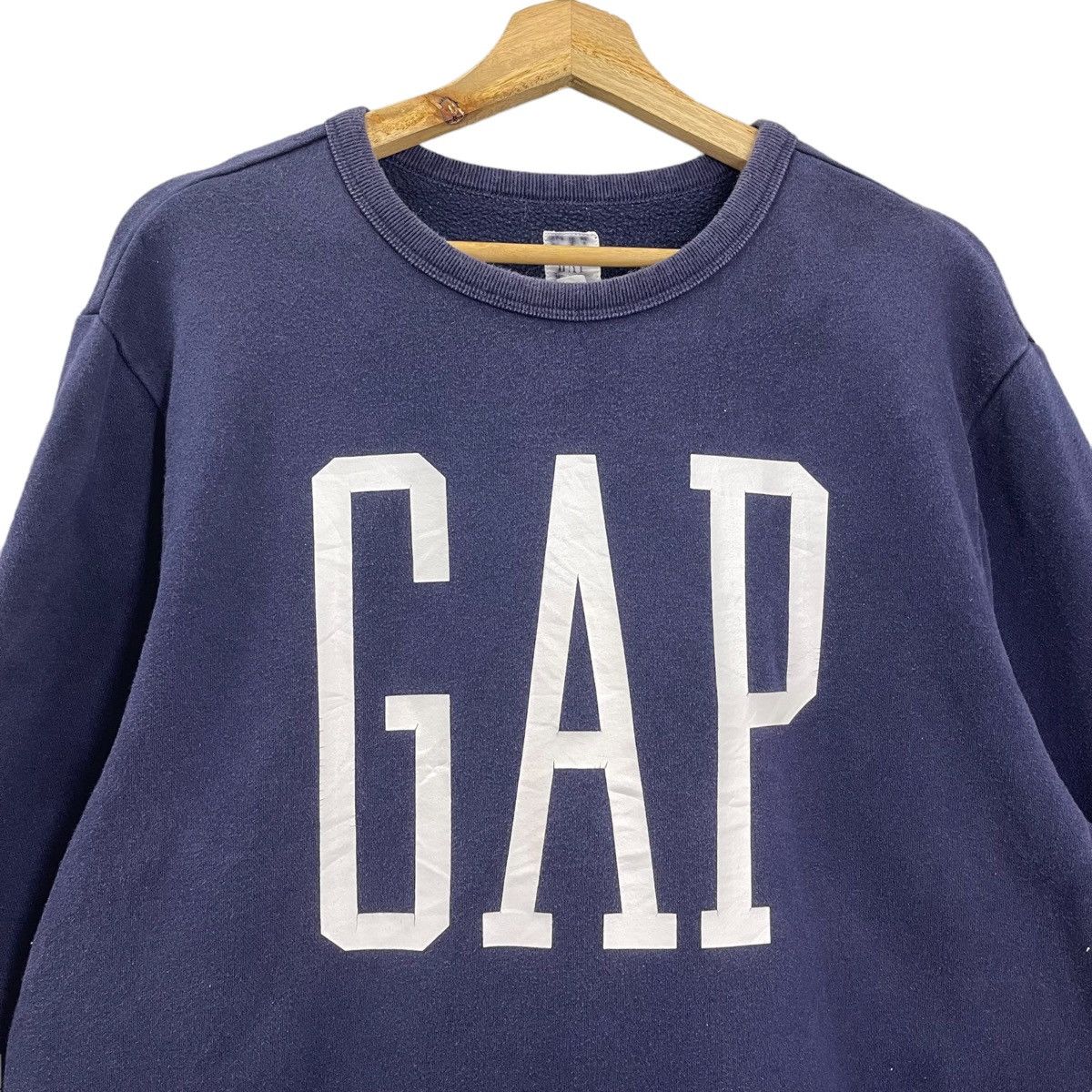 Gap Vintage Gap Big Logo Crewneck Sweatshirt Size L Size US L / EU 52-54 / 3 - 4 Thumbnail