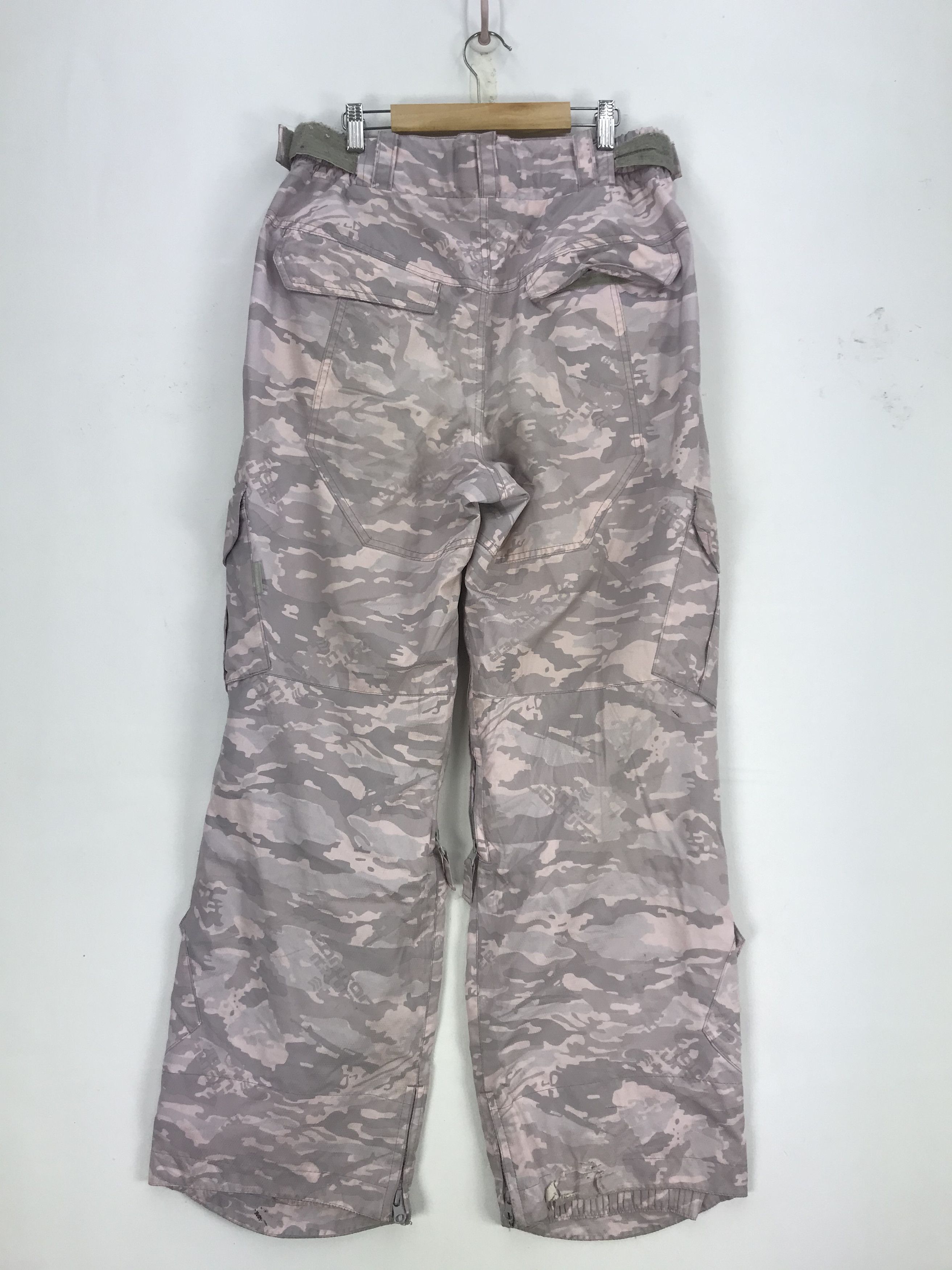 Japanese Brand Vintage Estivo Ski Wear Snowboards Estivo Ski Overall Size US 30 / EU 46 - 2 Thumbnail