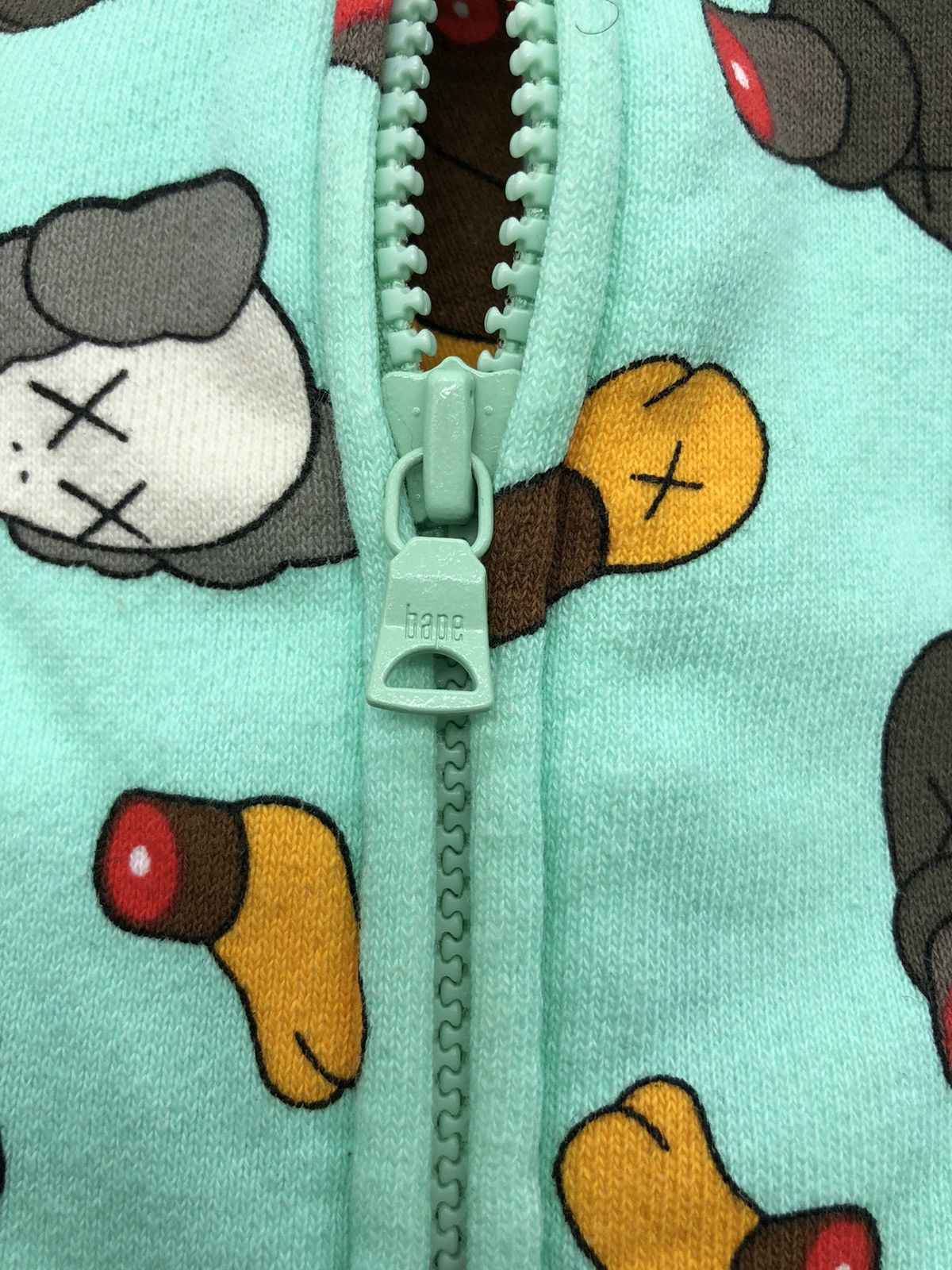 Bape × Kaws 2005 Bape x Kaws Dissected Slaughter Full Zip Size US M / EU 48-50 / 2 - 4 Thumbnail