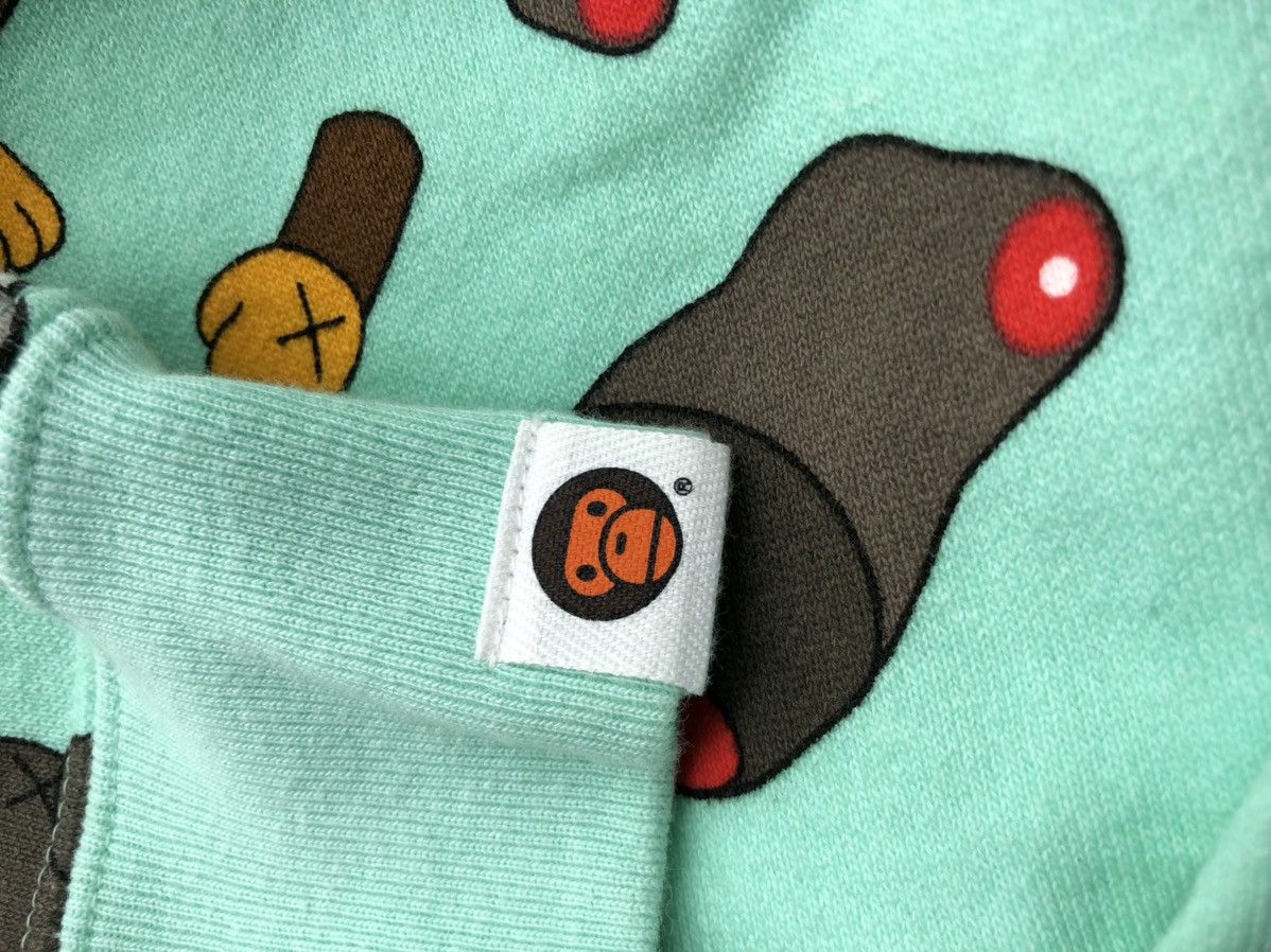 Bape × Kaws 2005 Bape x Kaws Dissected Slaughter Full Zip Size US M / EU 48-50 / 2 - 6 Thumbnail