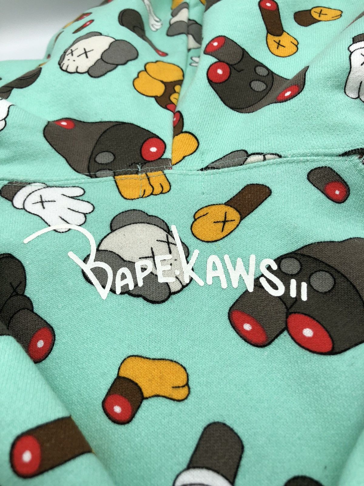 Bape × Kaws 2005 Bape x Kaws Dissected Slaughter Full Zip Size US M / EU 48-50 / 2 - 8 Thumbnail