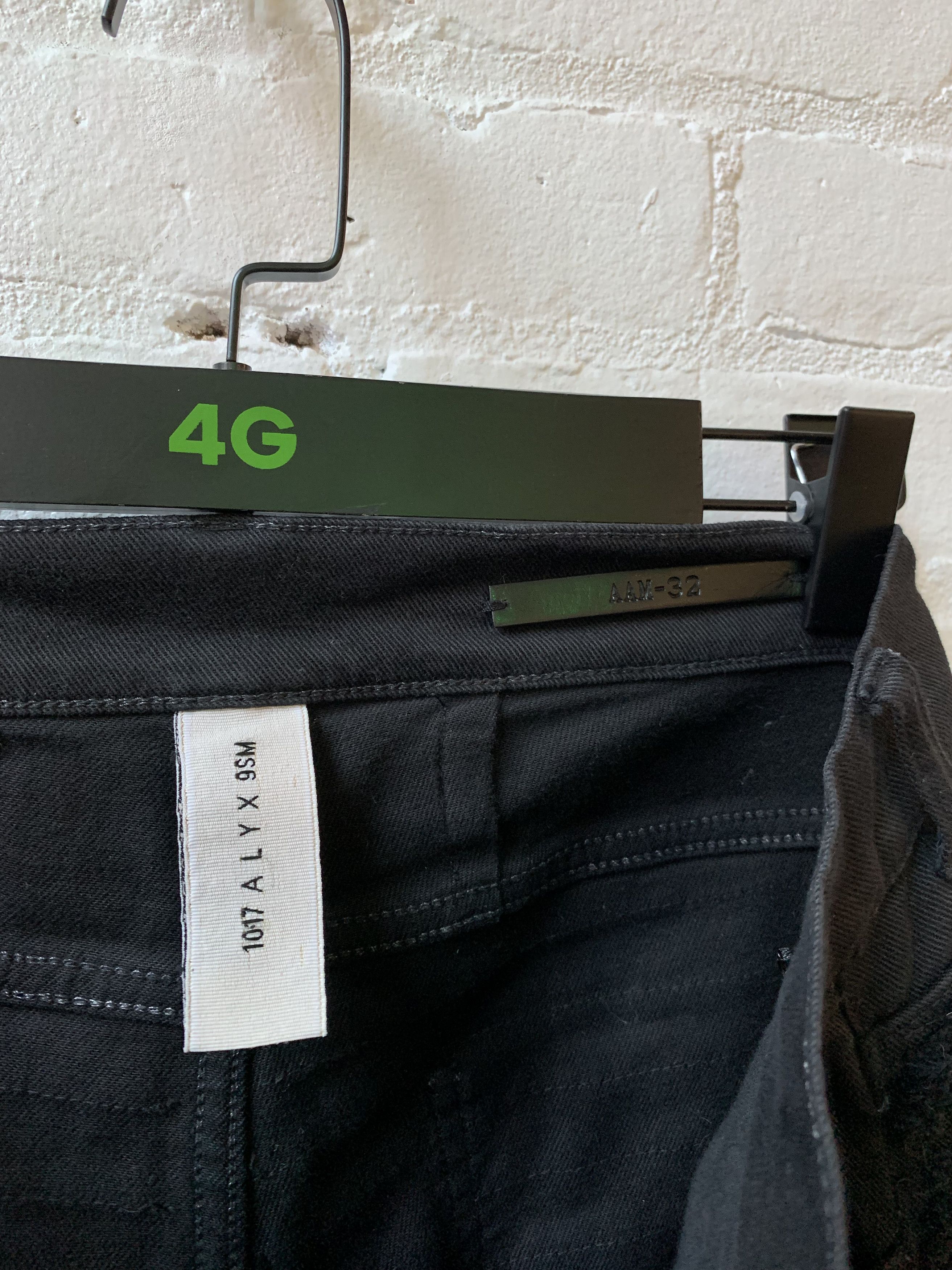 1017 ALYX 9SM × Blackmeans 1017 Alyx 9SM x Blackmeans 6pkt Black Shredded Jeans Size US 32 / EU 48 - 13 Thumbnail