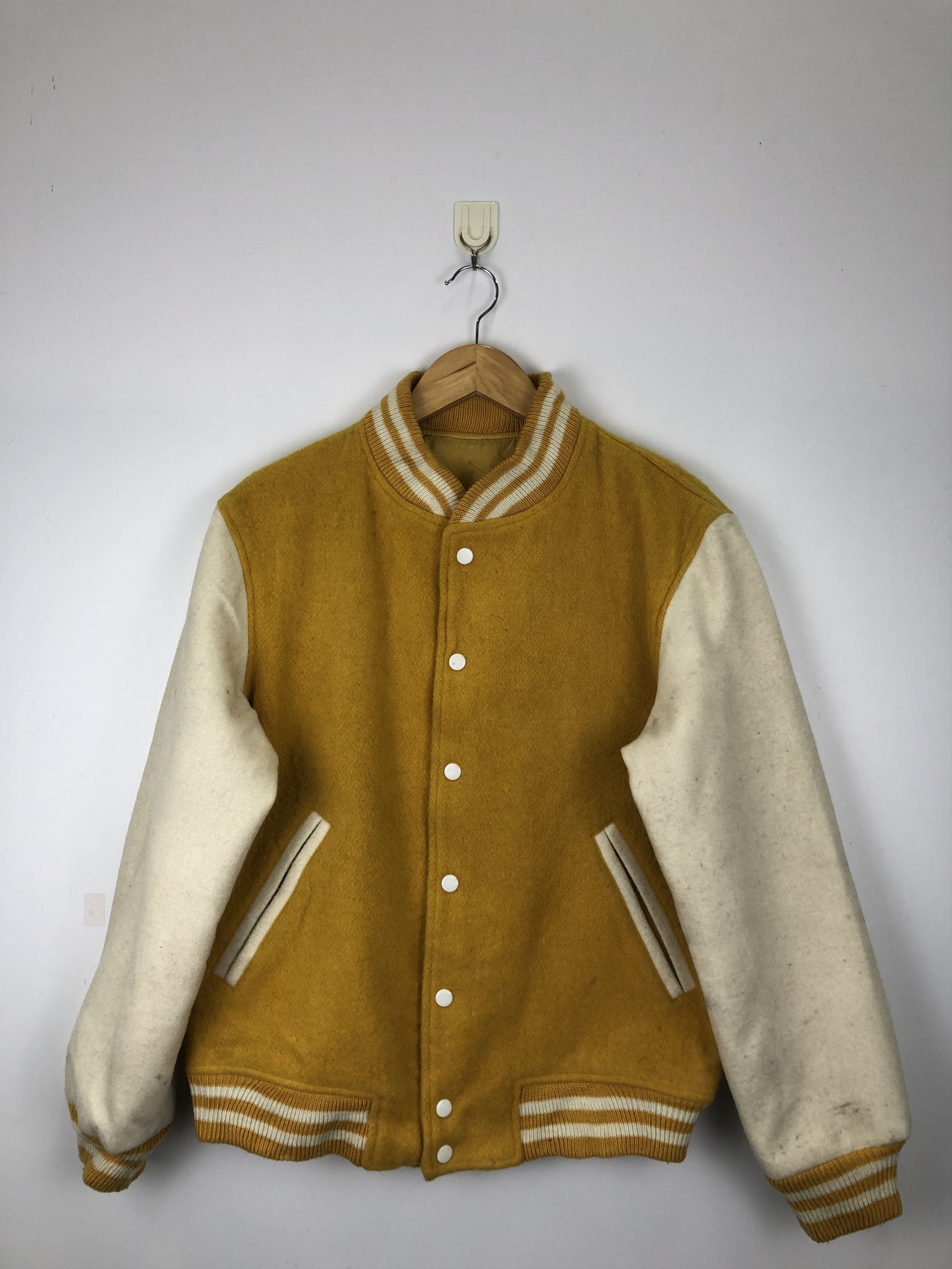 Japanese Brand Vintage 90s Japanese Brand Wool Varsity Jacket Yellow V0410 Size US M / EU 48-50 / 2 - 1 Thumbnail