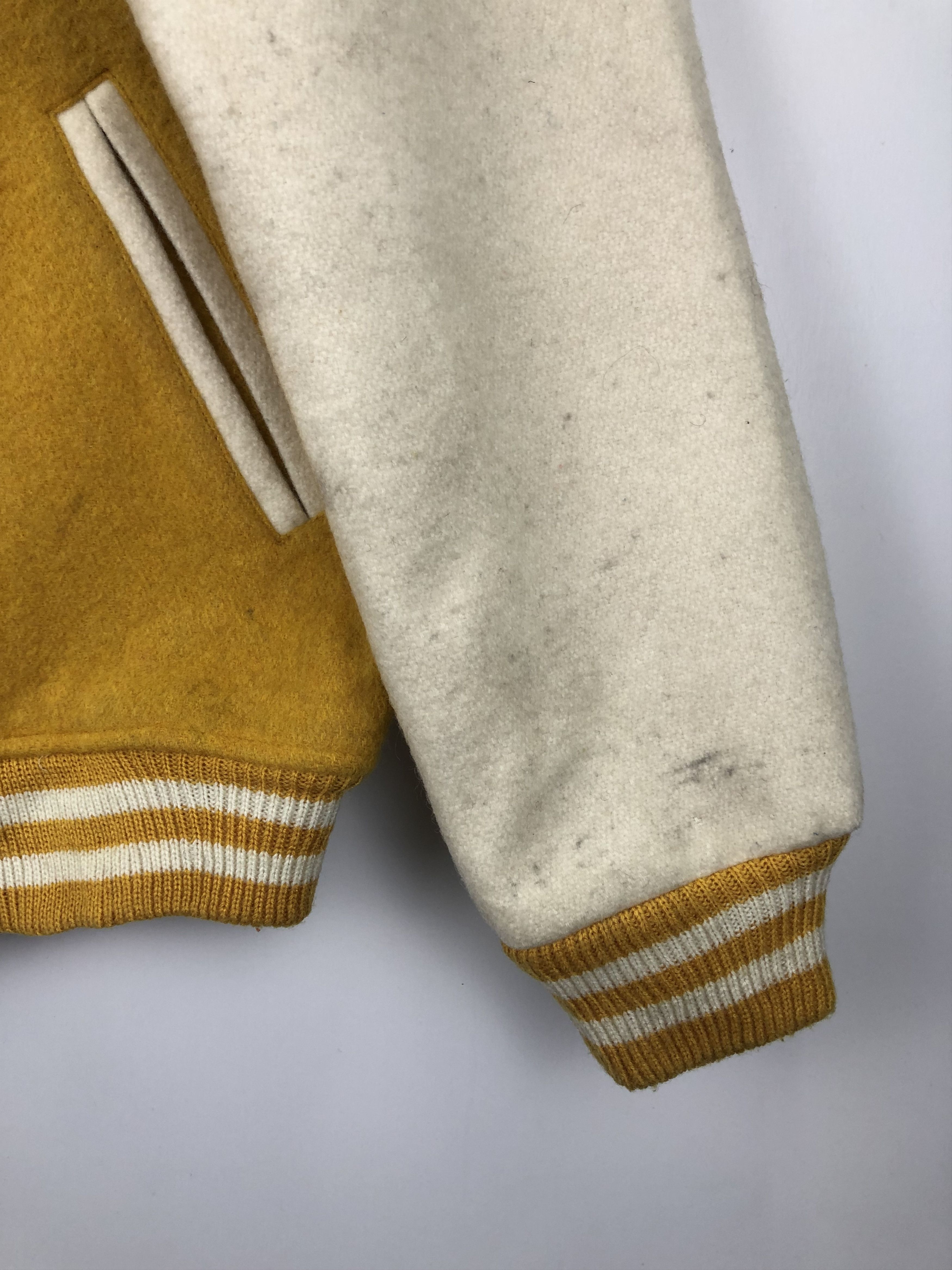 Japanese Brand Vintage 90s Japanese Brand Wool Varsity Jacket Yellow V0410 Size US M / EU 48-50 / 2 - 3 Thumbnail