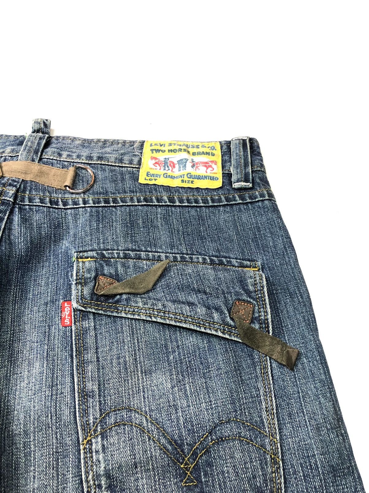 Levi's × Vintage VINTAGE LEVIS DISSTRESSED BLUE WASH DENIM Size US 36 / EU 52 - 15 Thumbnail