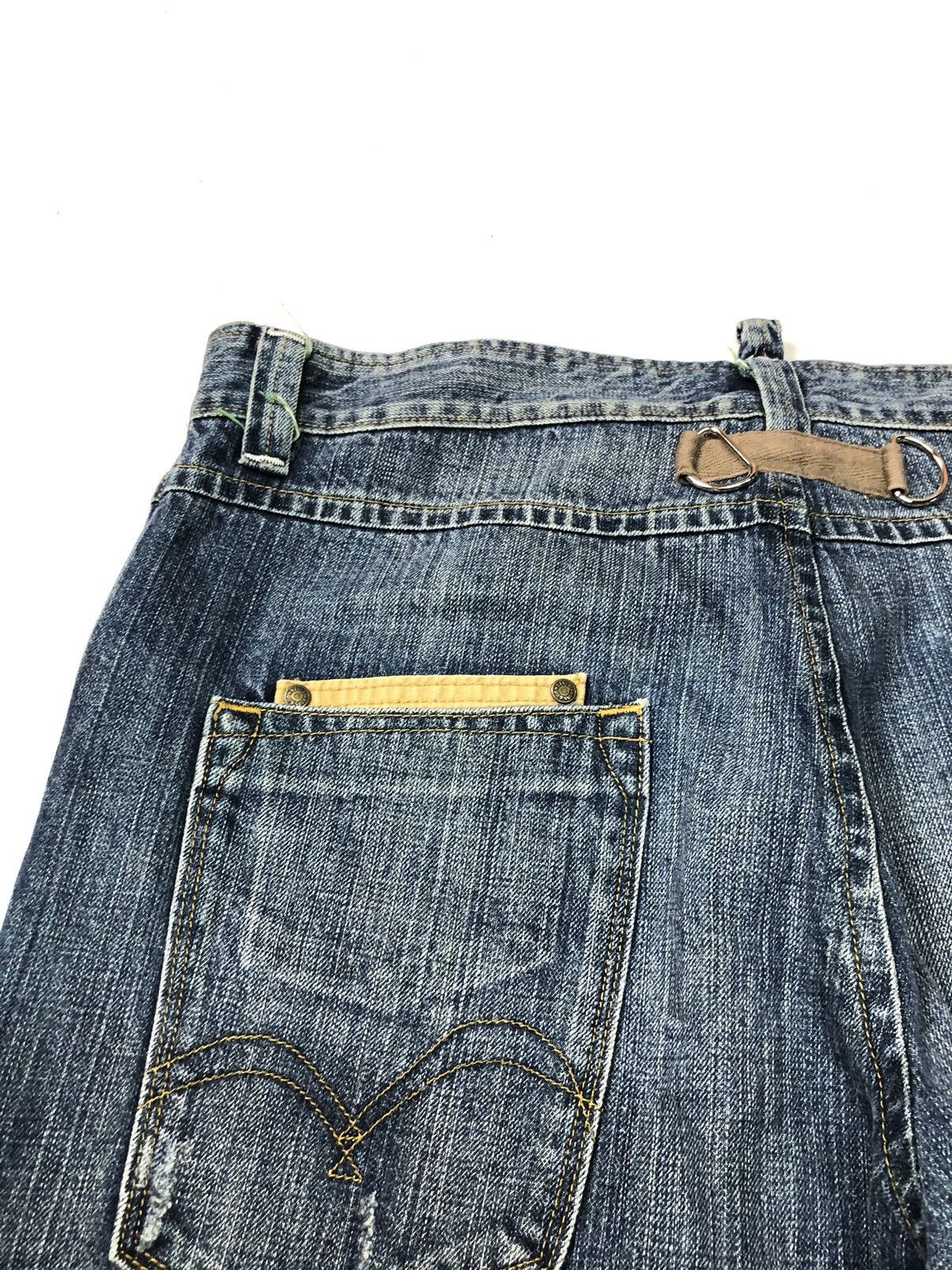 Levi's × Vintage VINTAGE LEVIS DISSTRESSED BLUE WASH DENIM Size US 36 / EU 52 - 14 Thumbnail