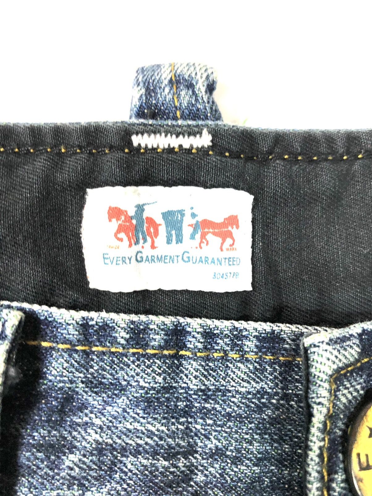 Levi's × Vintage VINTAGE LEVIS DISSTRESSED BLUE WASH DENIM Size US 36 / EU 52 - 9 Thumbnail