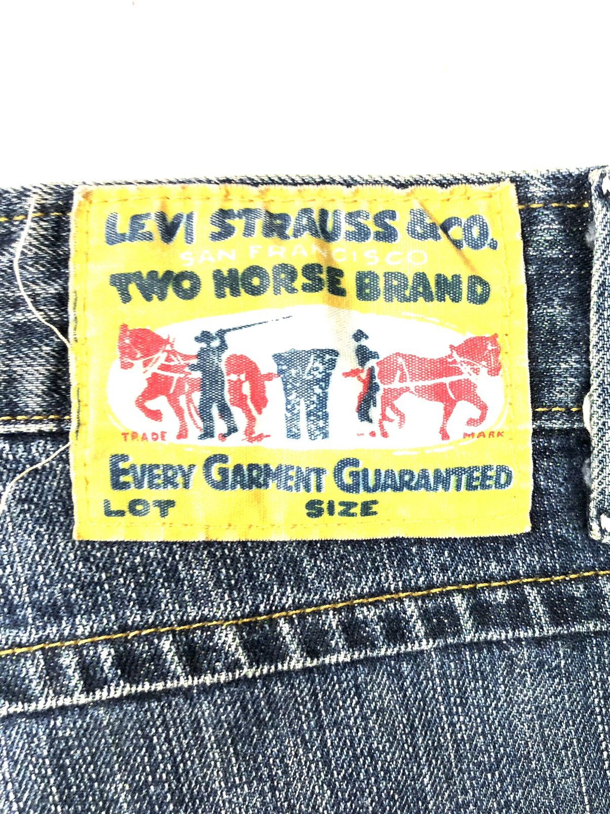 Levi's × Vintage VINTAGE LEVIS DISSTRESSED BLUE WASH DENIM Size US 36 / EU 52 - 18 Thumbnail