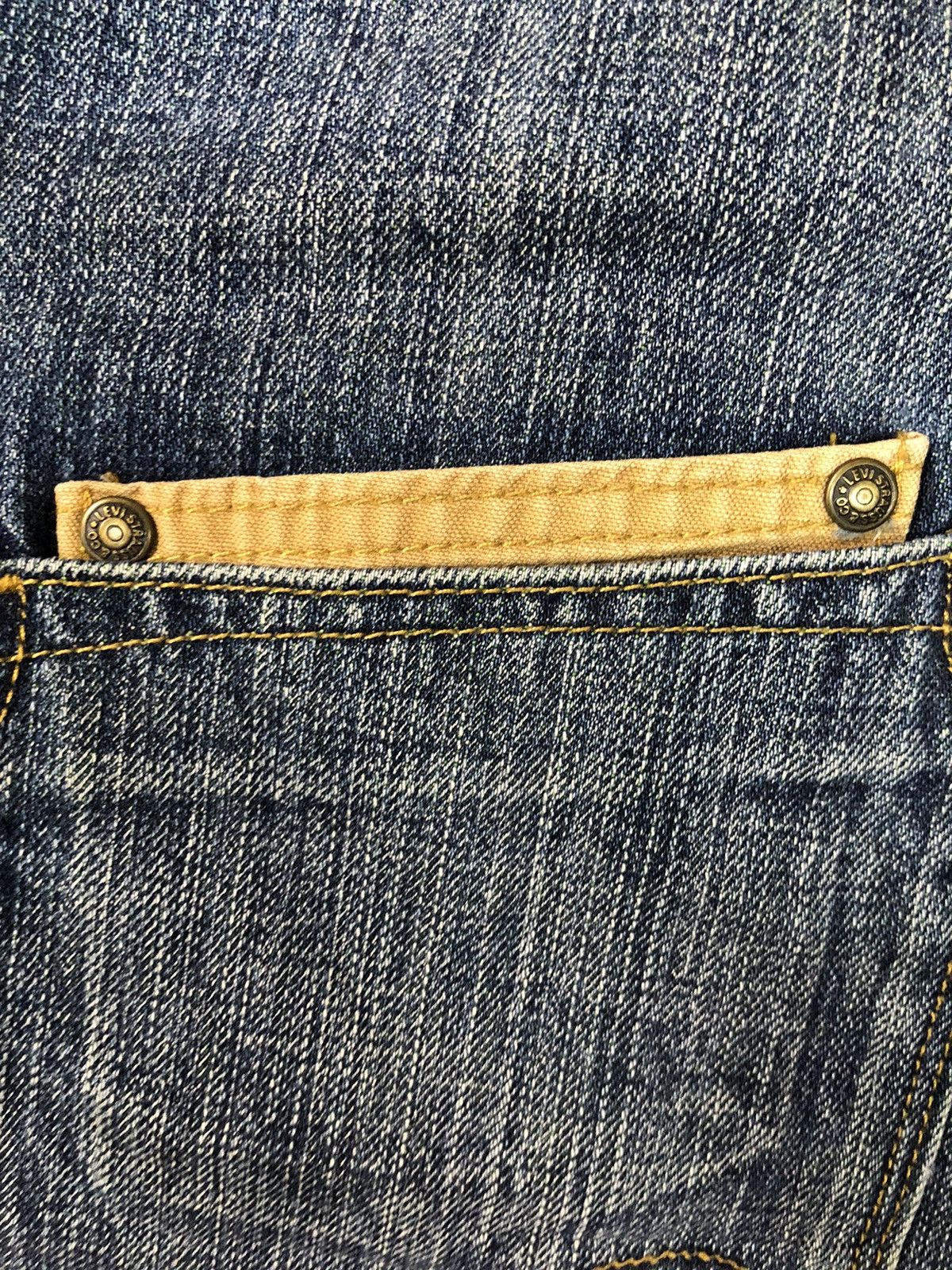 Levi's × Vintage VINTAGE LEVIS DISSTRESSED BLUE WASH DENIM Size US 36 / EU 52 - 16 Thumbnail