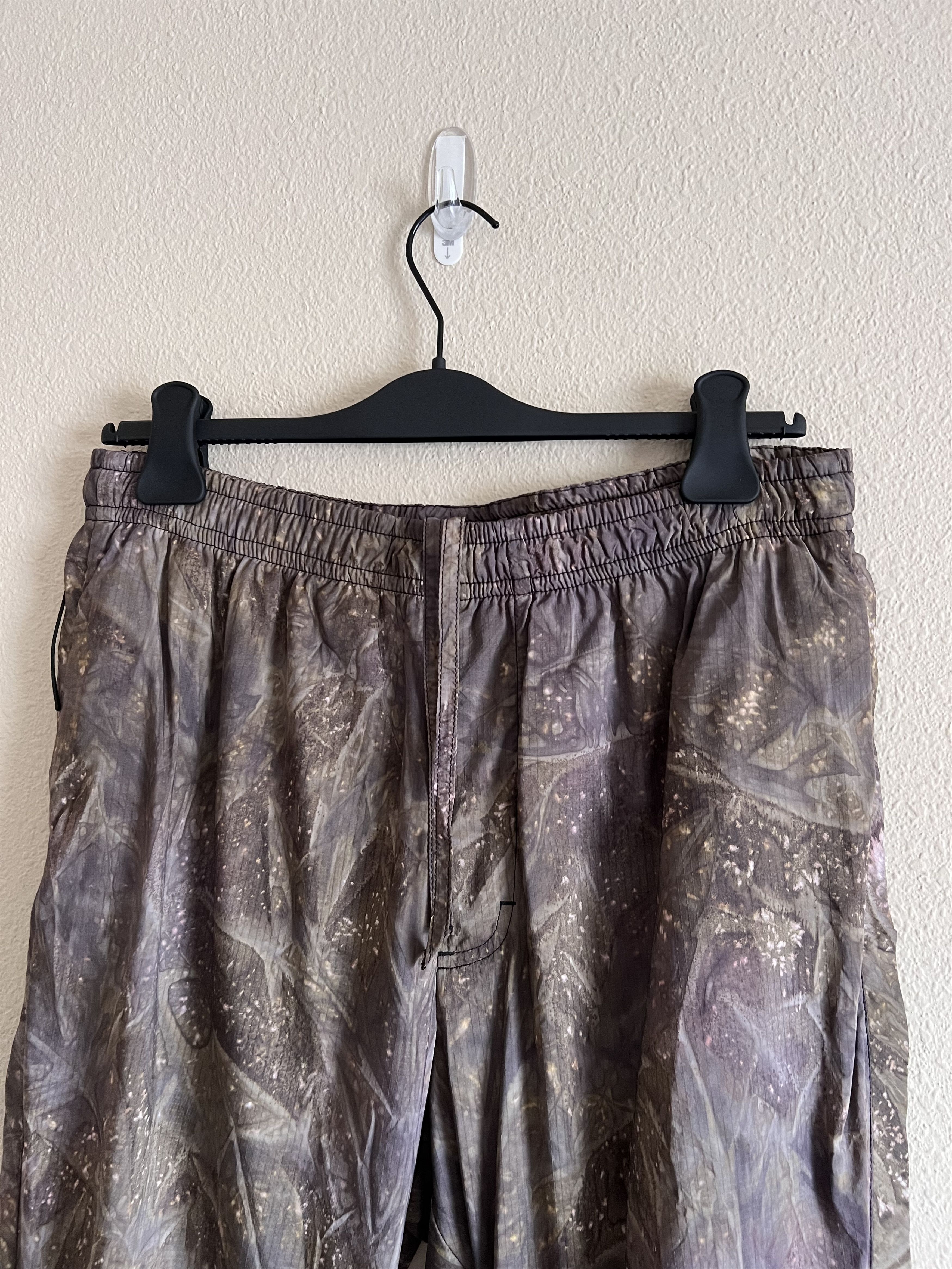 1017 ALYX 9SM 1017 Alyx 9SM Camo Curved Seam Pants Size US 34 / EU 50 - 2 Thumbnail