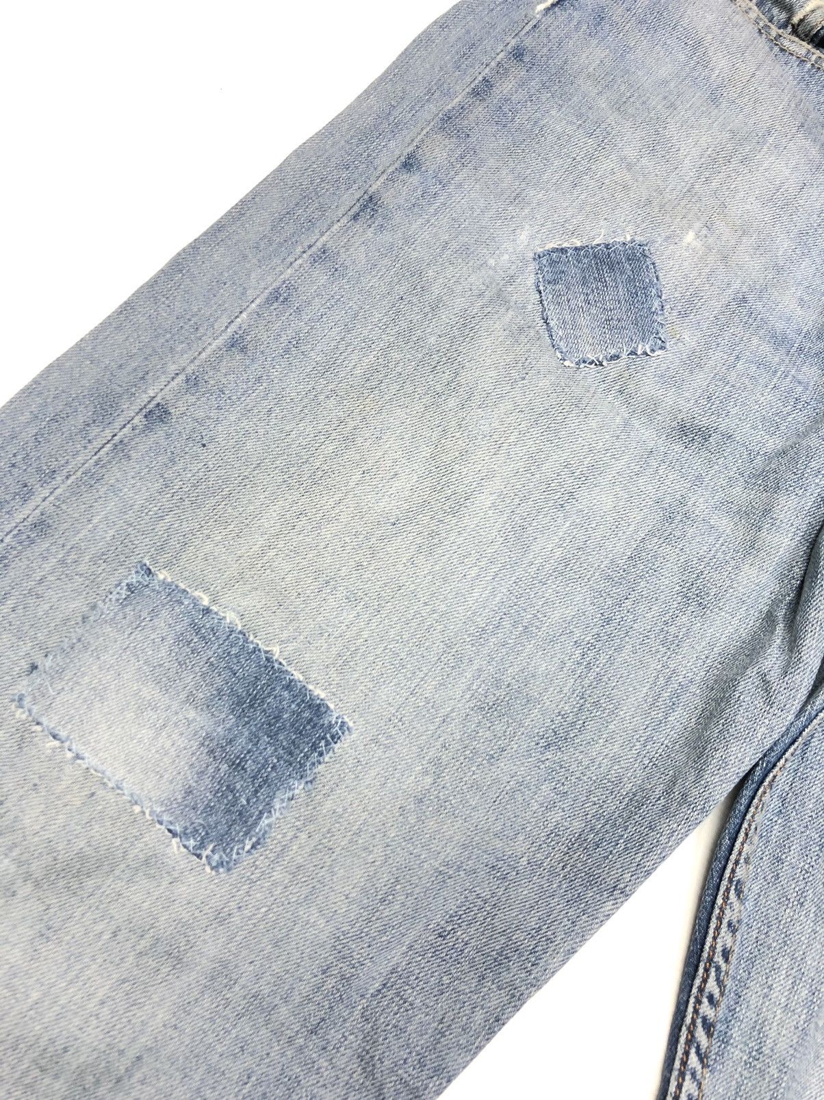 Levi's × Vintage VINTAGE LEVI’S 501 LIGHT BLUE WASH DISSTRESSED DENIM Size US 32 / EU 48 - 5 Thumbnail