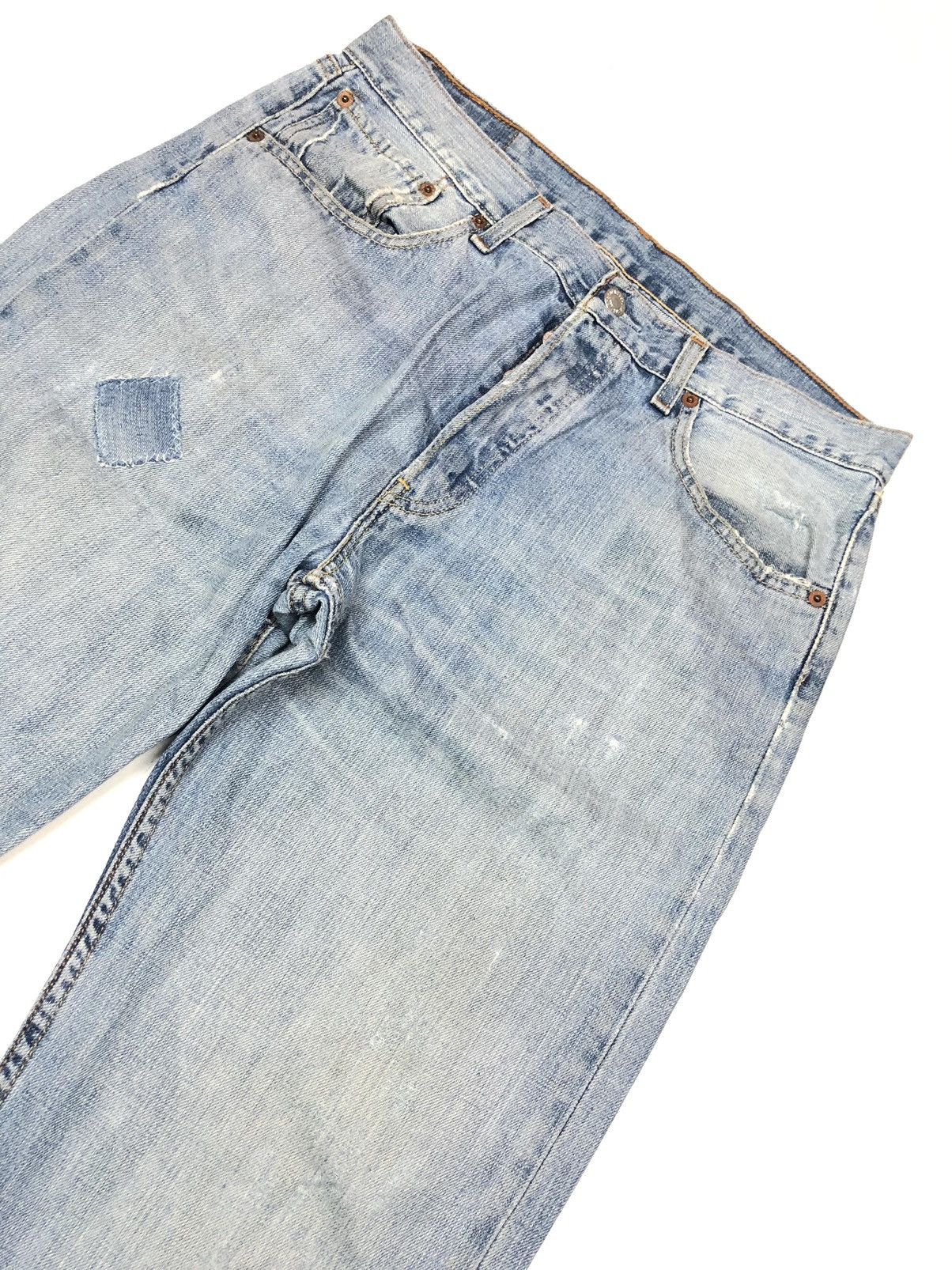 Levi's × Vintage VINTAGE LEVI’S 501 LIGHT BLUE WASH DISSTRESSED DENIM Size US 32 / EU 48 - 2 Thumbnail