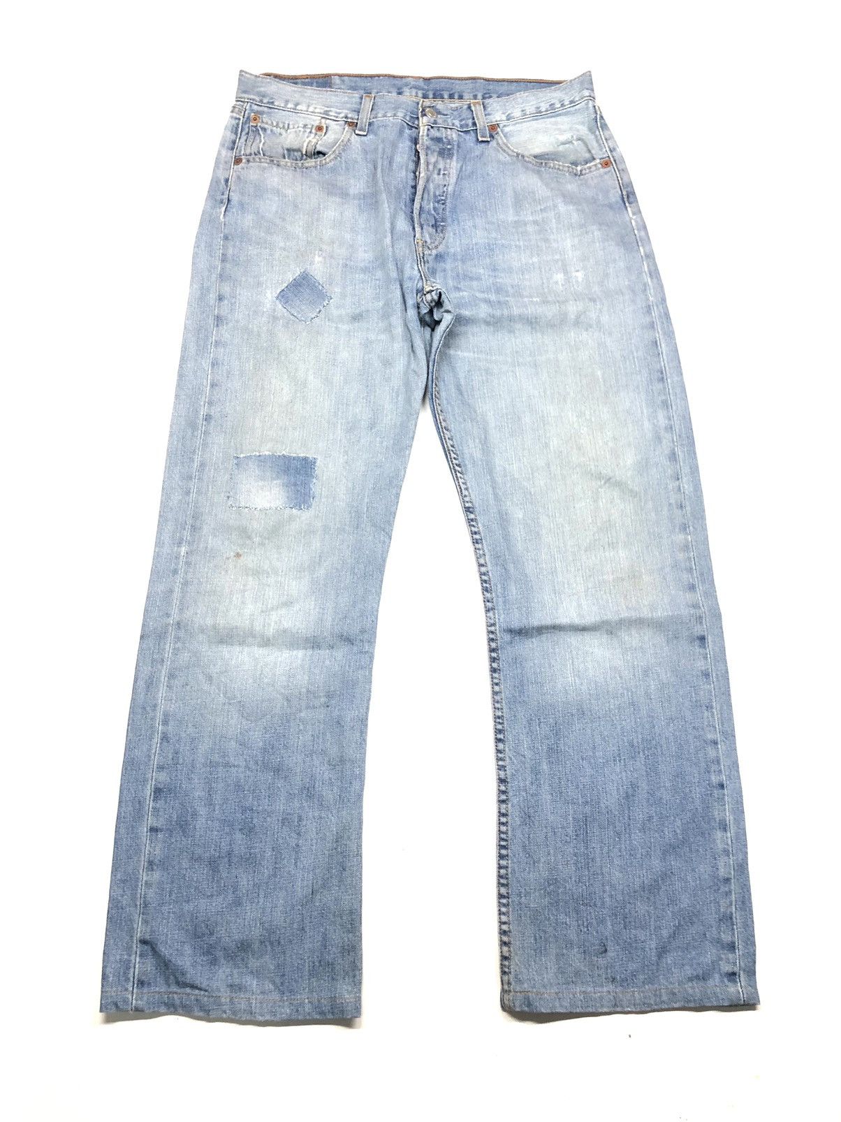 Levi's × Vintage VINTAGE LEVI’S 501 LIGHT BLUE WASH DISSTRESSED DENIM Size US 32 / EU 48 - 1 Thumbnail
