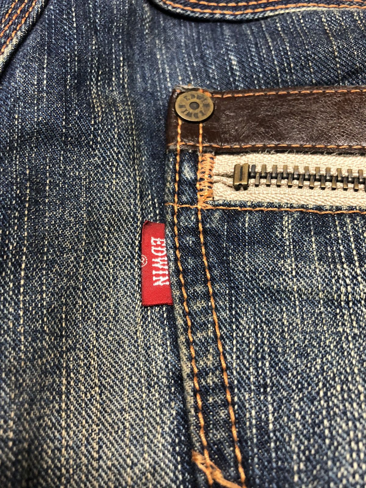Edwin × Vintage VINTAGE EDWIN BLUE TRIP SURFING STAR SHORT DISSTRESED DENIM Size US 34 / EU 50 - 7 Thumbnail