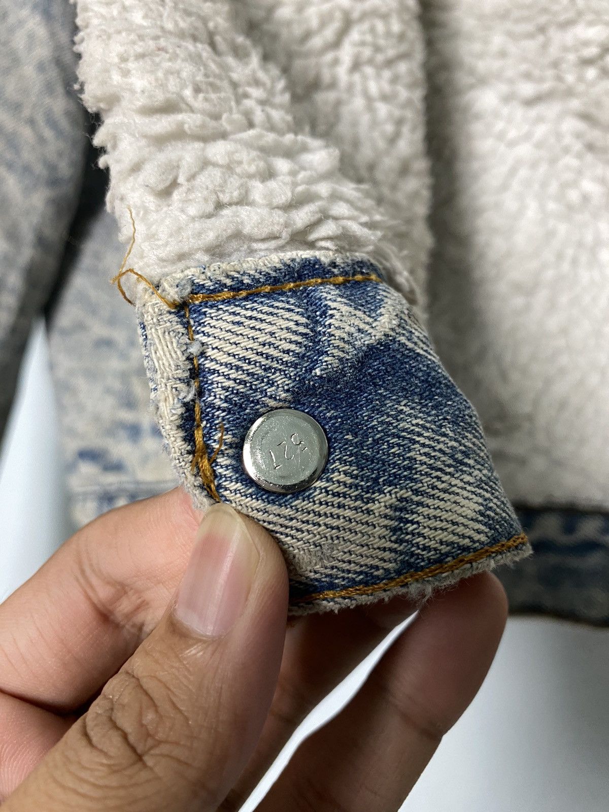 Levi's Vintage Clothing × Vintage Vintage Levis Sherpa Denim Made In Usa Jacket Size US L / EU 52-54 / 3 - 16 Thumbnail