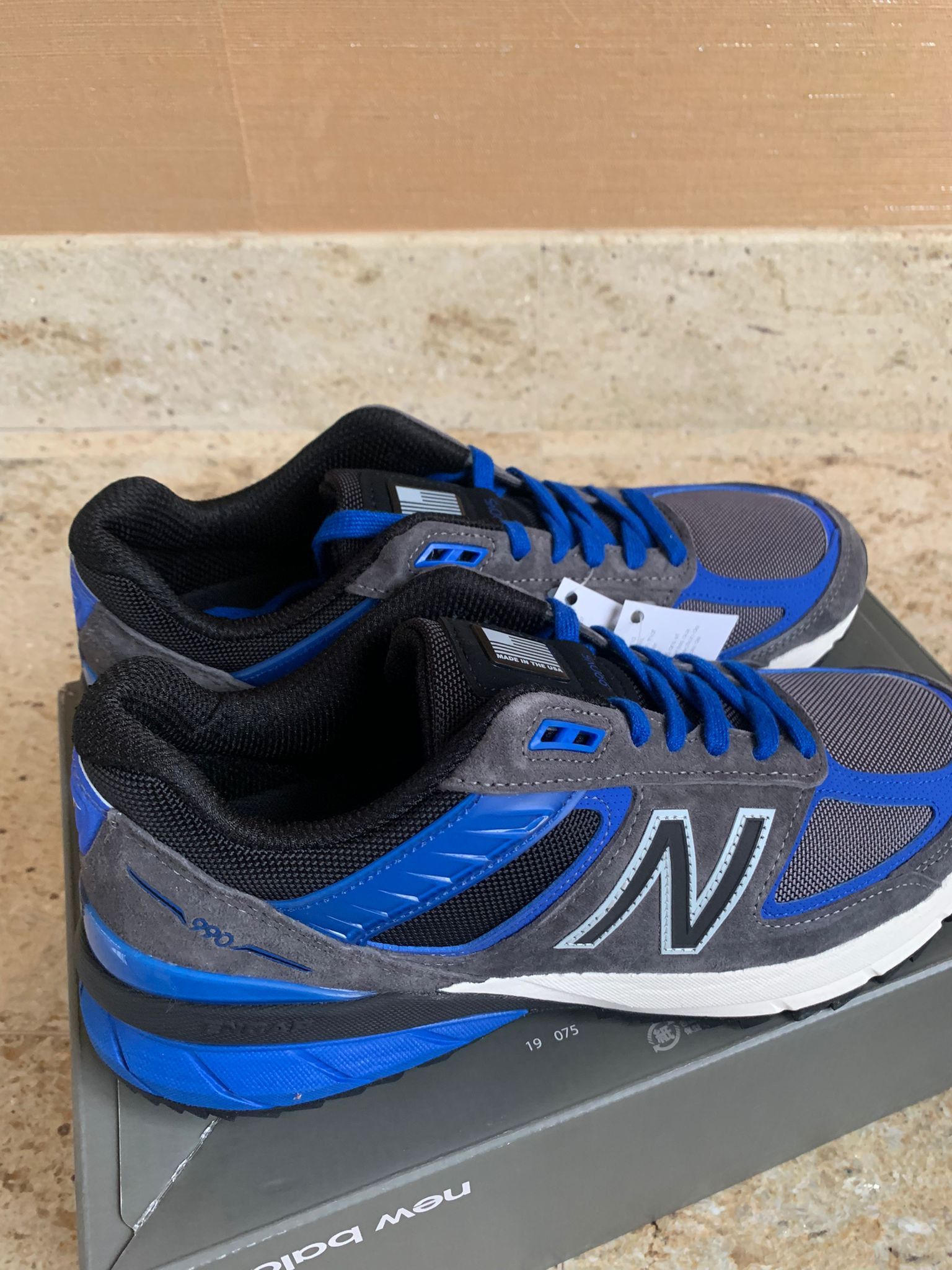 New Balance 990 v5 Size US 9.5 / EU 42-43 - 13 Thumbnail