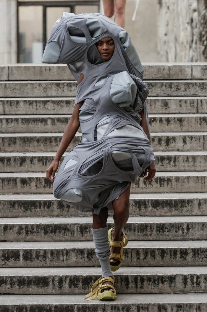 Rick Owens RICK OWENS SS19 BABEL MEGA MEMBRANE RUNWAY DRESS Size US M / EU 48-50 / 2 - 5 Thumbnail