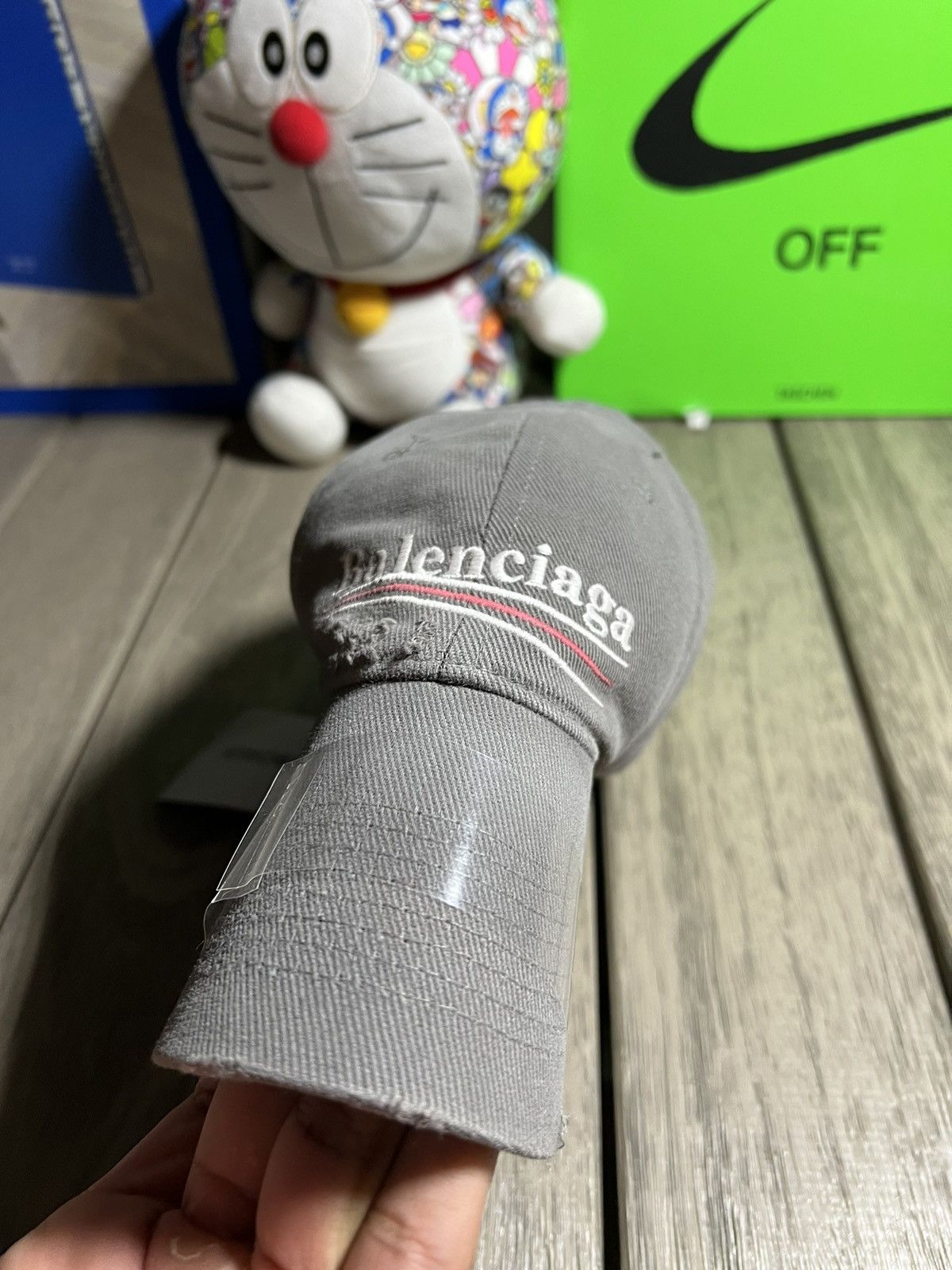 Balenciaga Balenciaga Campaign Distressed Curved Hat Size ONE SIZE - 1 Thumbnail
