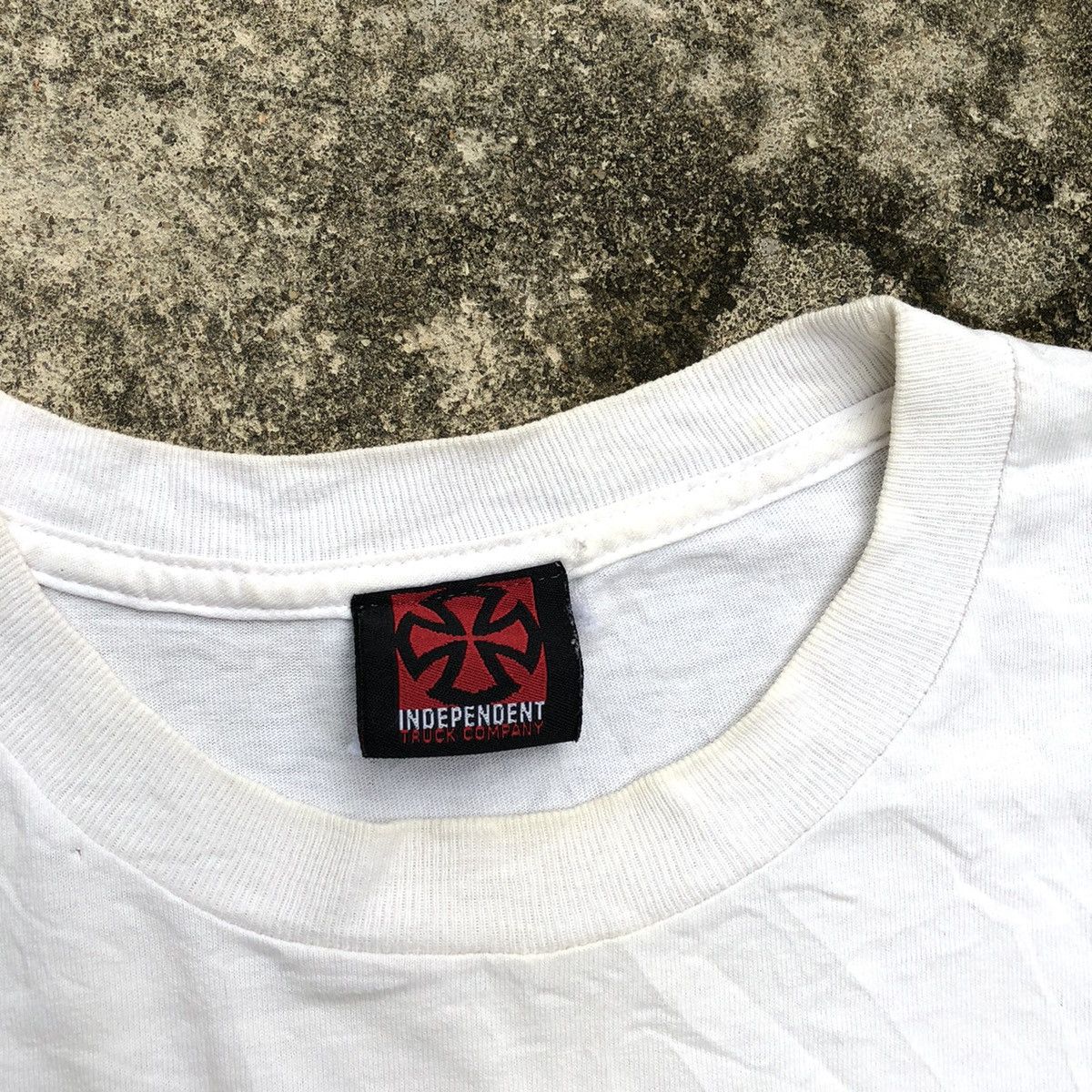 Independent Truck Co. Rare Vintage 90s Independent OG Spellout Skate Tee Size US L / EU 52-54 / 3 - 14 Thumbnail