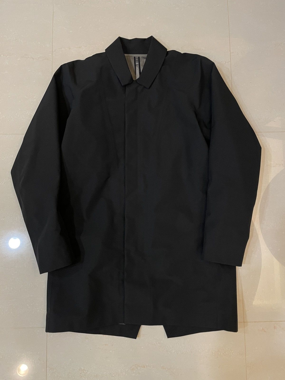 image of Arcteryx Veilance Parition Ar Coat in Black, Men's (Size Medium)