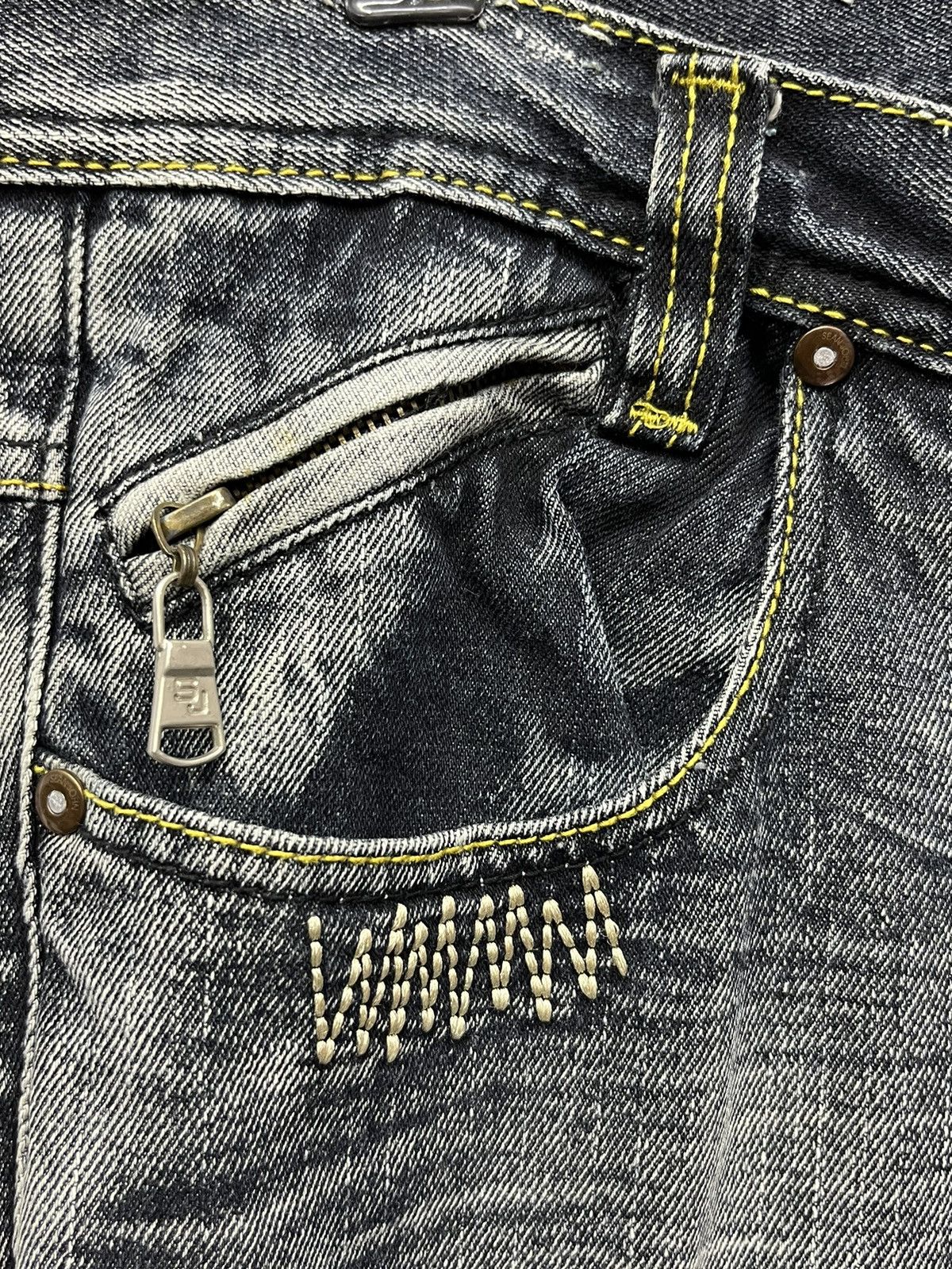 Sean John 90’s SEAN JOHN Tribal Embroidered Off Black Loose Fit Denim Size US 34 / EU 50 - 7 Thumbnail