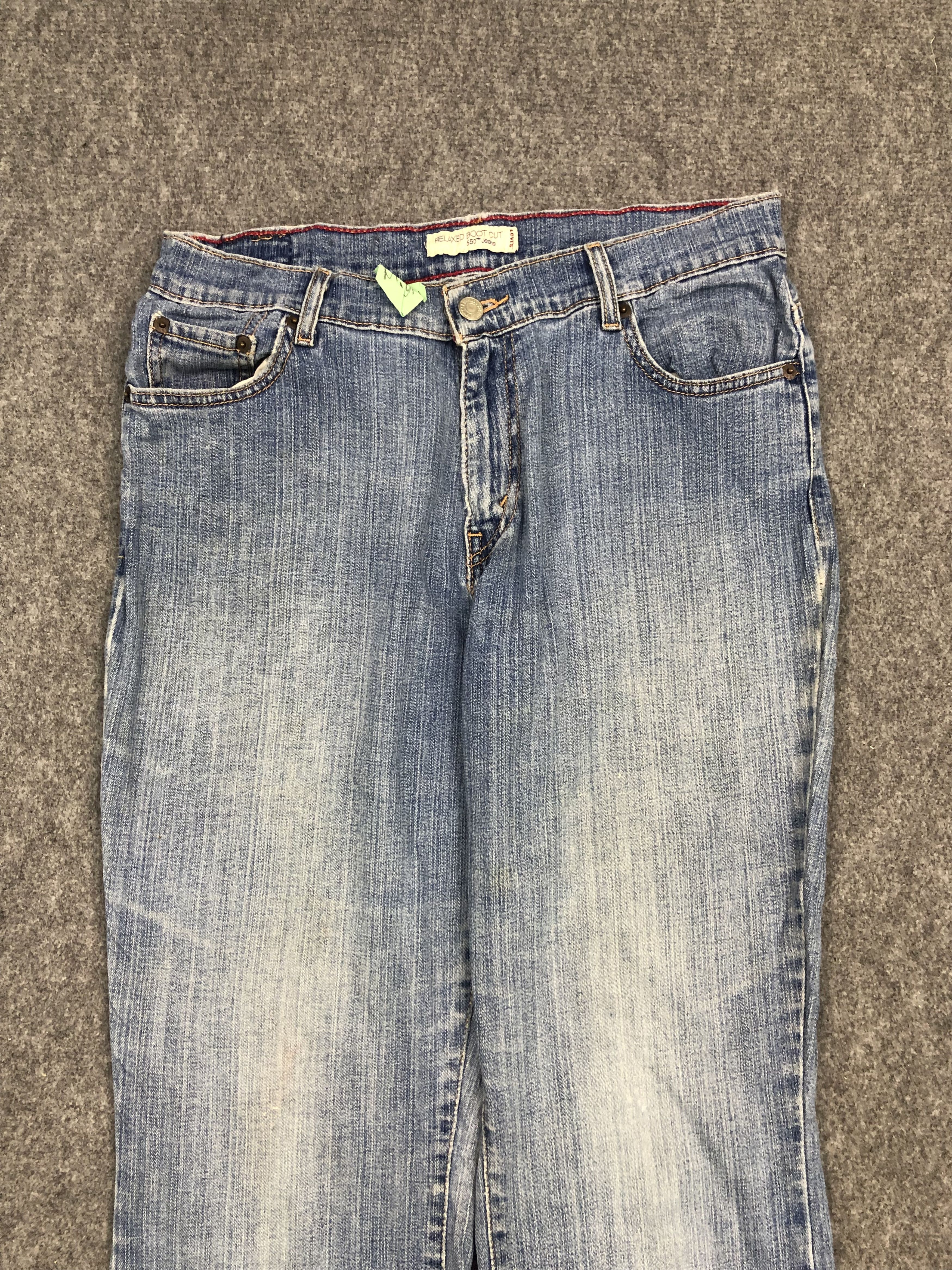 Levi's Vintage Levis 550 Flare Relaxed Bootcut Blue Denim DP0240 Size US 32 / EU 48 - 3 Thumbnail