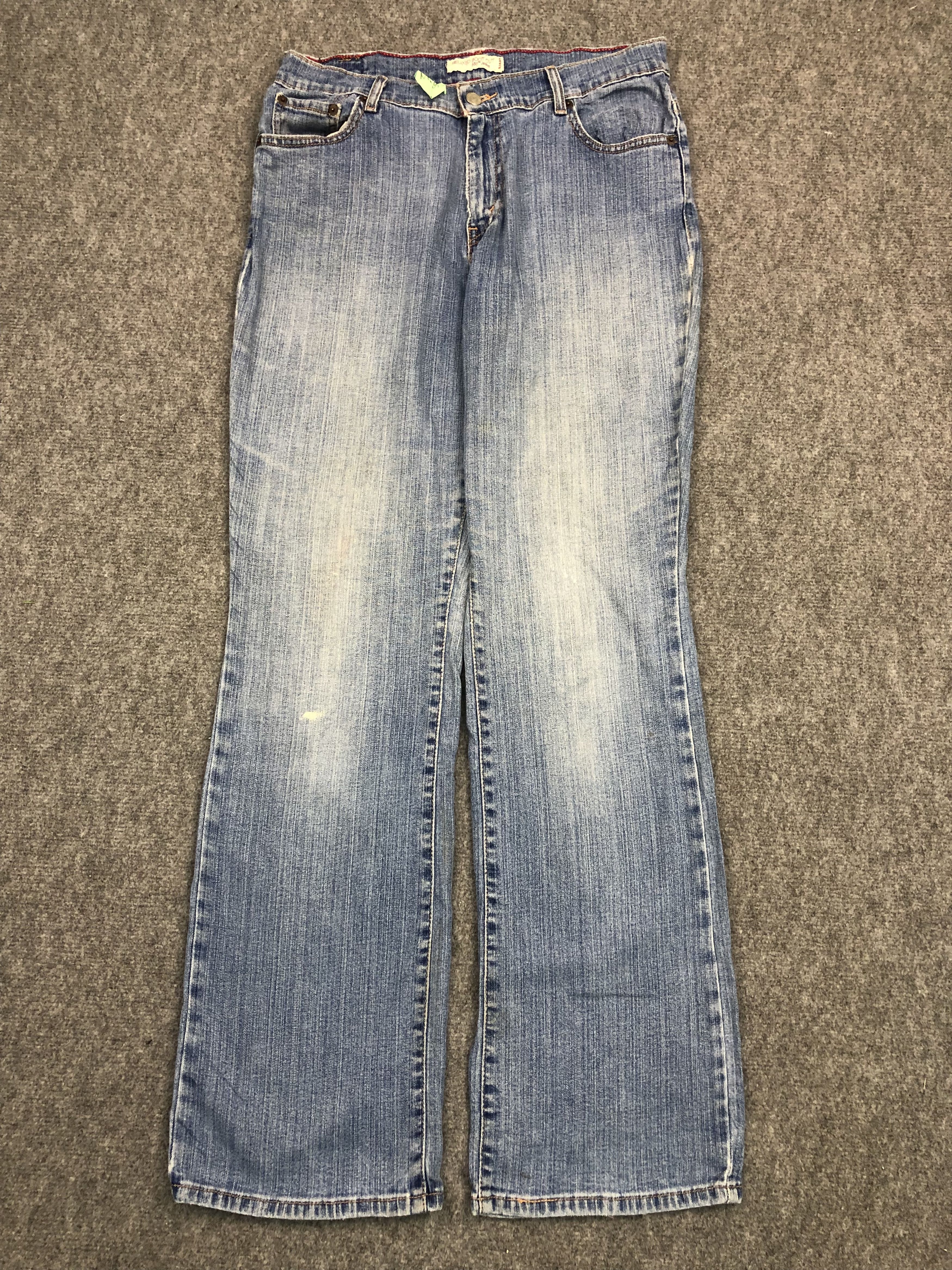 Vintage Levis 550 Flare Relaxed Bootcut Blue Denim DP0240