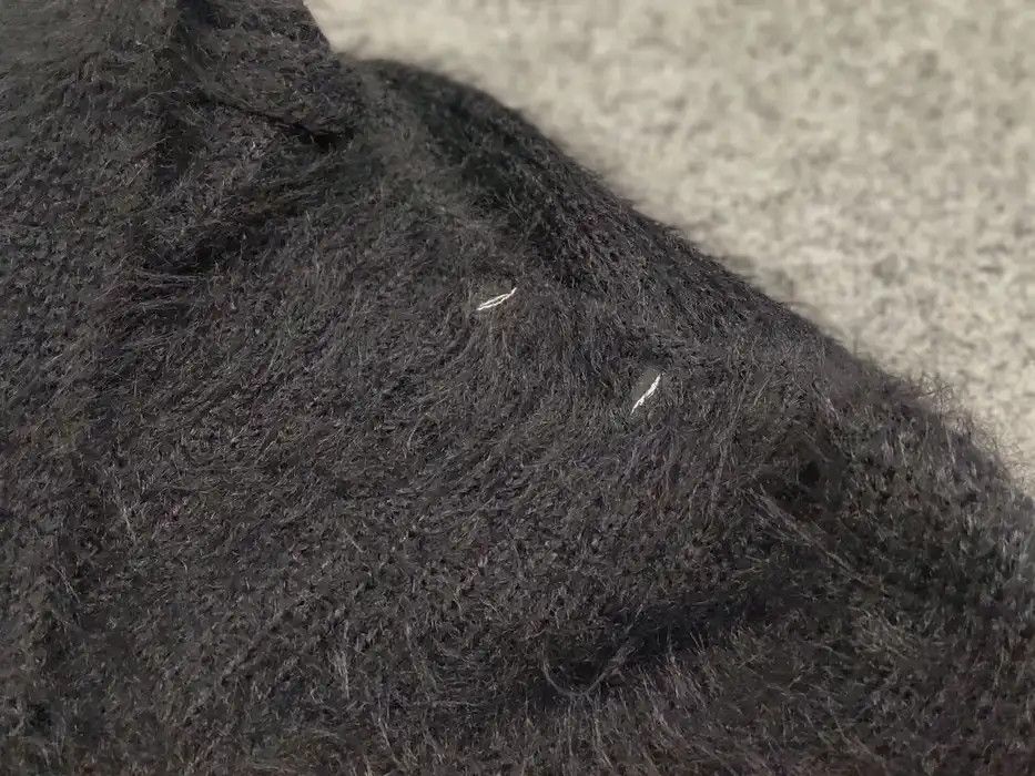 Japanese Brand Vintage Y2K Japanese Black Mohair Style Fuzzy Sweater Size US S / EU 44-46 / 1 - 8 Thumbnail