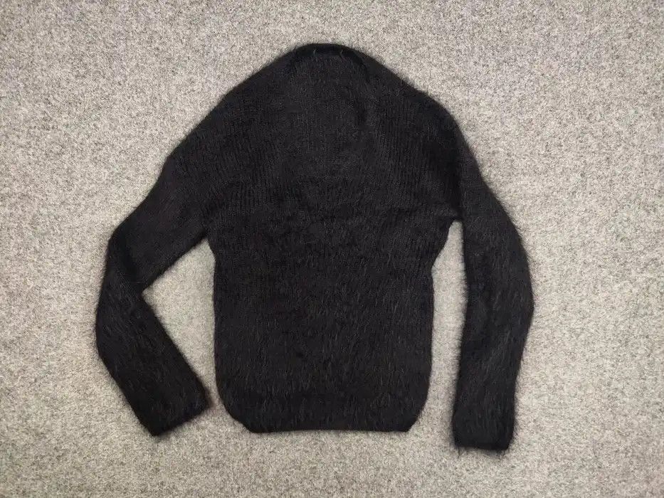 Japanese Brand Vintage Y2K Japanese Black Mohair Style Fuzzy Sweater Size US S / EU 44-46 / 1 - 6 Thumbnail