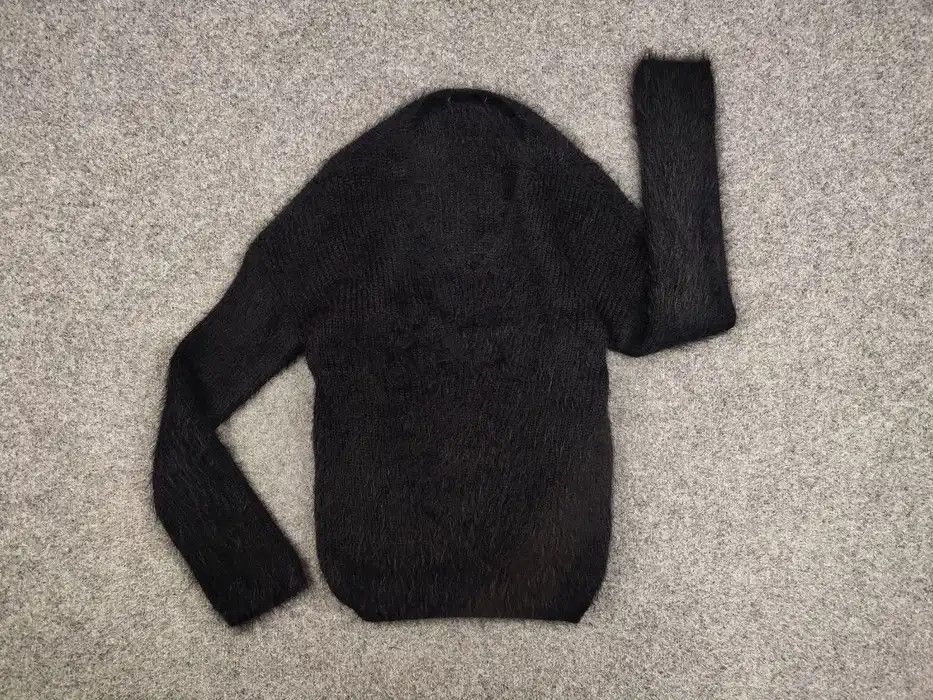 Japanese Brand Vintage Y2K Japanese Black Mohair Style Fuzzy Sweater Size US S / EU 44-46 / 1 - 5 Thumbnail