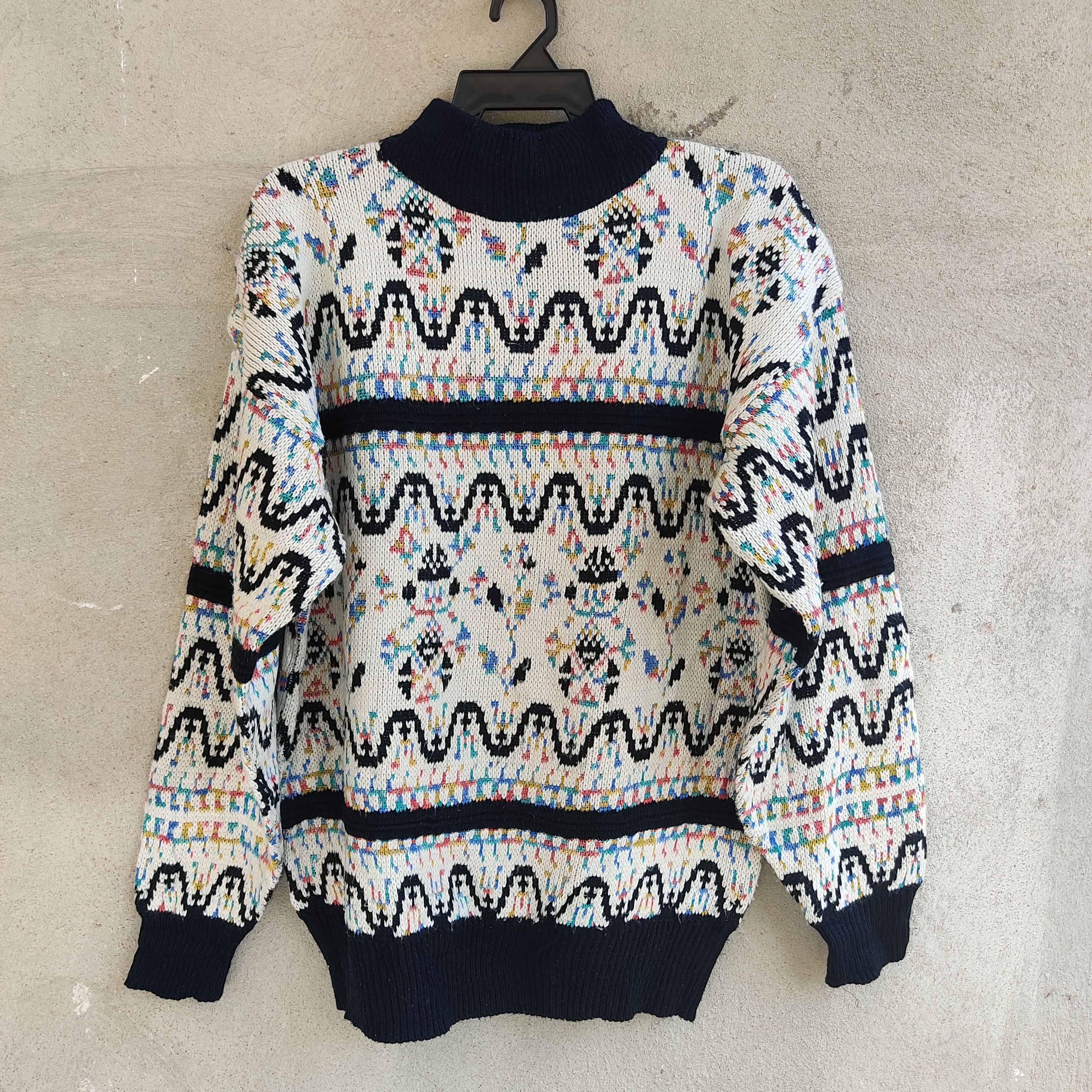 Other Art Motif Multicolour Turtle Neck Knitwear Jumper Size US M / EU 48-50 / 2 - 1 Thumbnail
