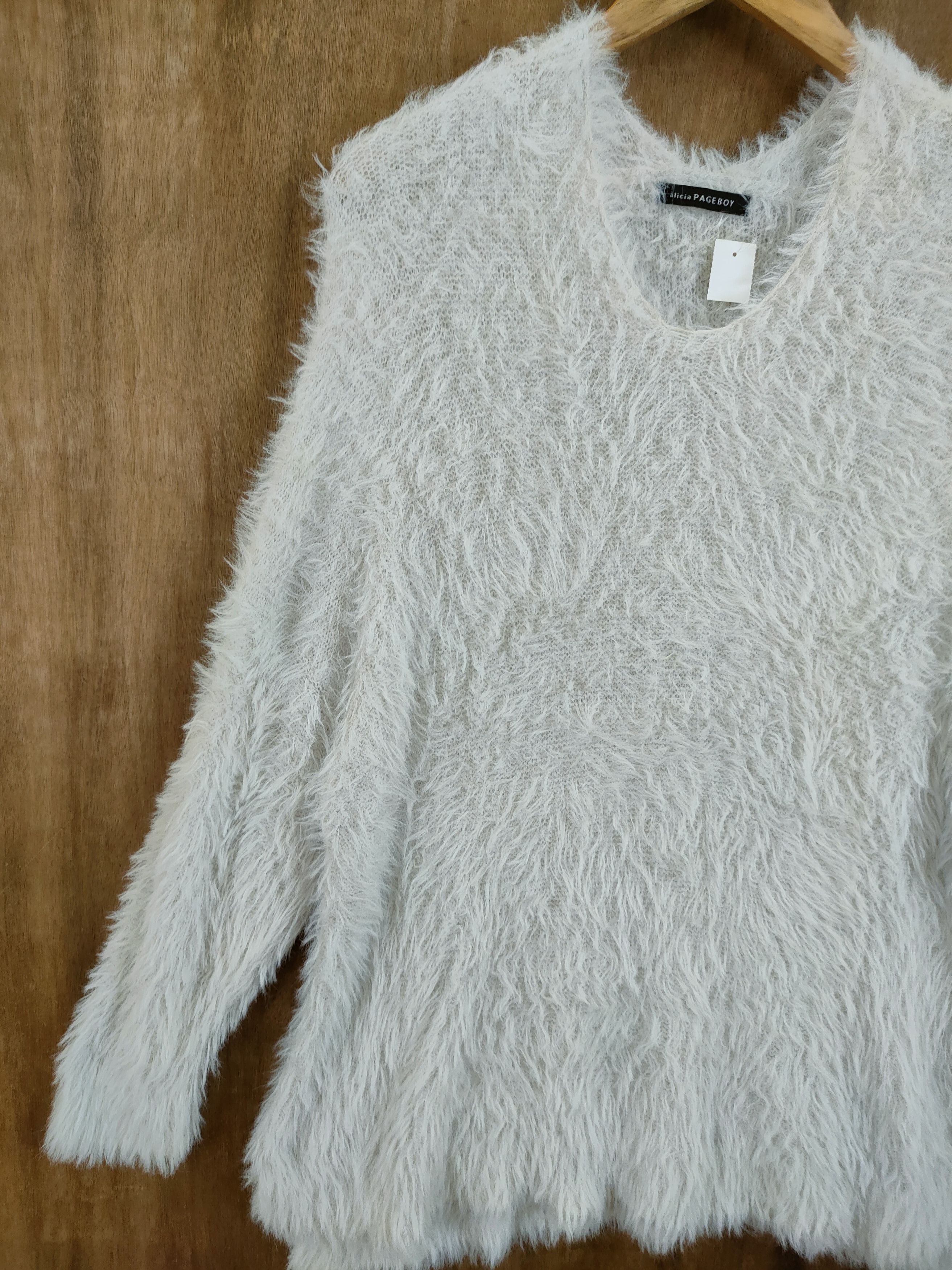 Japanese Brand D Alicia PageBoy mohair shag shaggy fur knitwear #46-968 Size L / US 10 / IT 46 - 2 Thumbnail