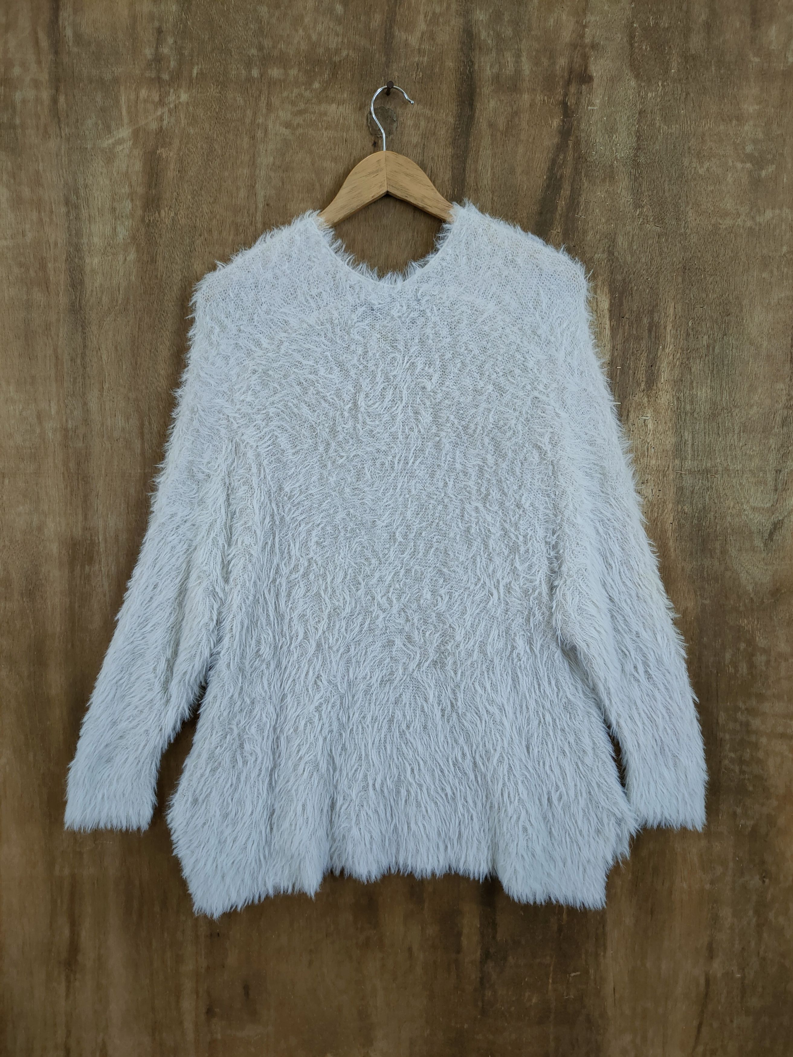 Japanese Brand D Alicia PageBoy mohair shag shaggy fur knitwear #46-968 Size L / US 10 / IT 46 - 9 Thumbnail