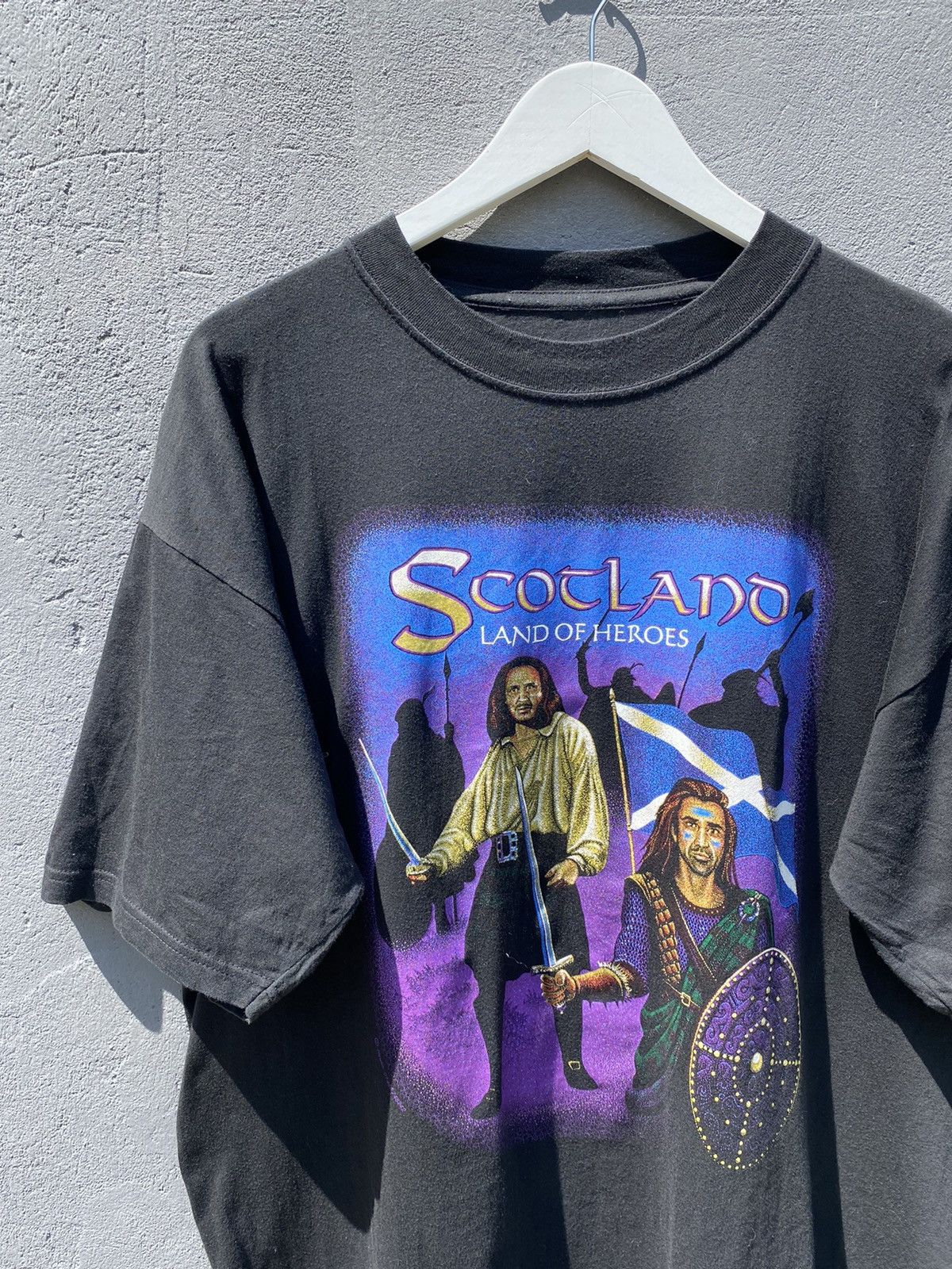 Band Tees Vintage 90s Scotland Heroes Braveheart Hewlin T Shirt Size US XL / EU 56 / 4 - 3 Thumbnail
