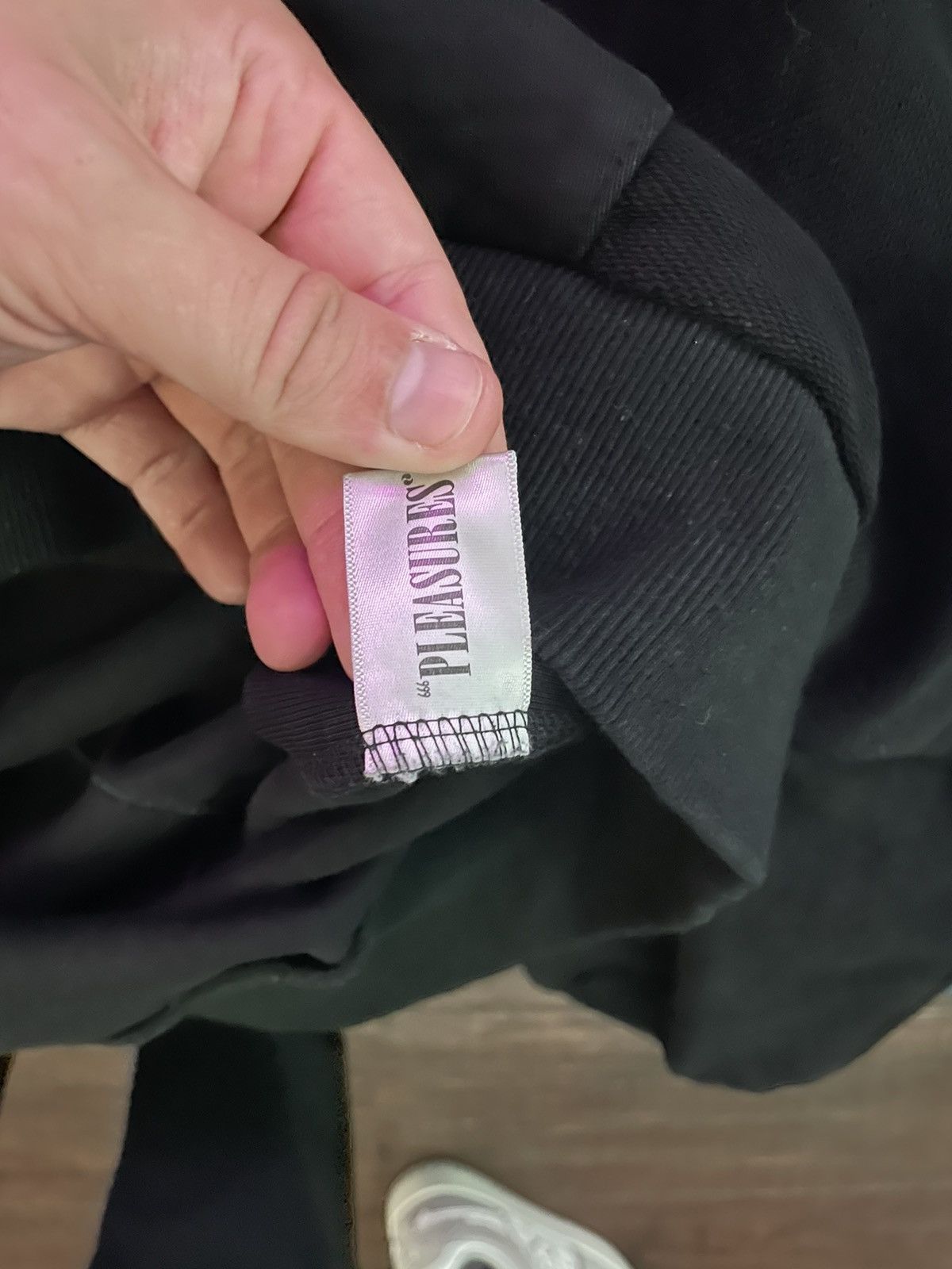 Pleasures × Vintage Pleasures Hoodie Size US L / EU 52-54 / 3 - 6 Thumbnail