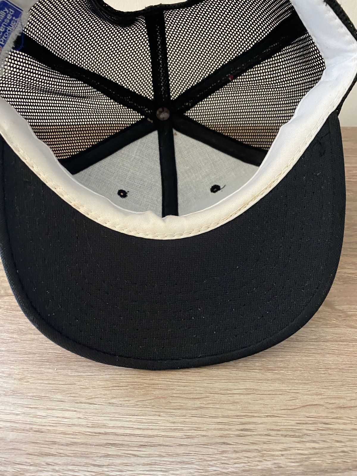 NFL Vintage 80’s Los Angeles Raiders Trucker Hat Snap Back Size ONE SIZE - 10 Thumbnail