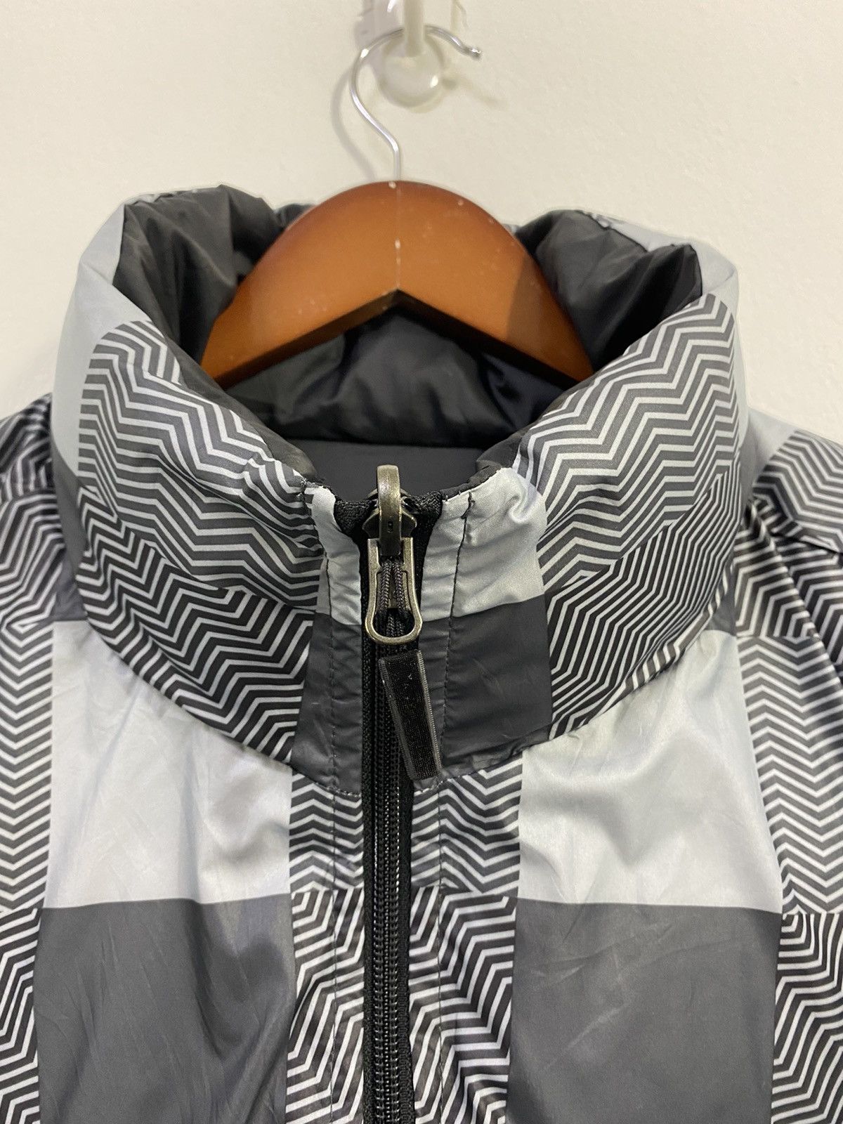 Nike Nike Puffer Jacket Riversible Design Two Tone Color Size US XL / EU 56 / 4 - 5 Thumbnail