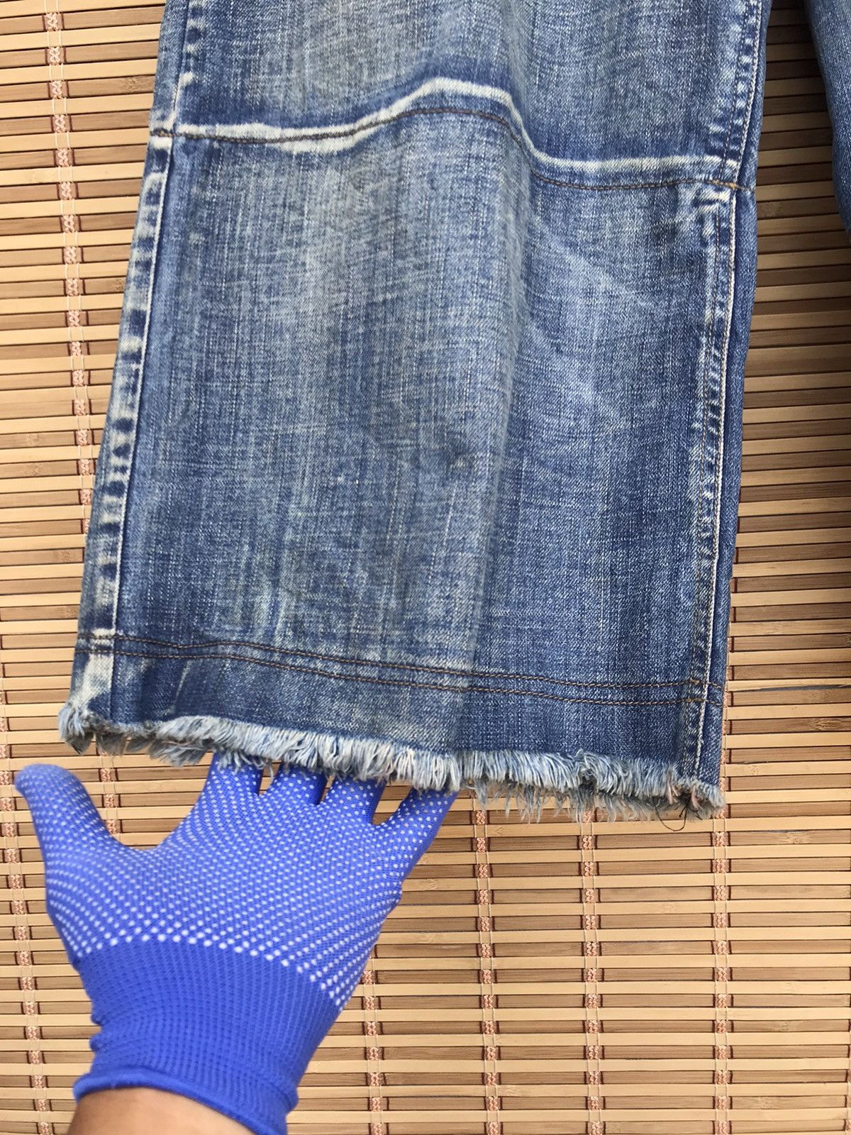 Andrew Mackenzie VINTAGE Andrew Mackenzie Distressed denim double waist strap Size US 35 - 4 Thumbnail