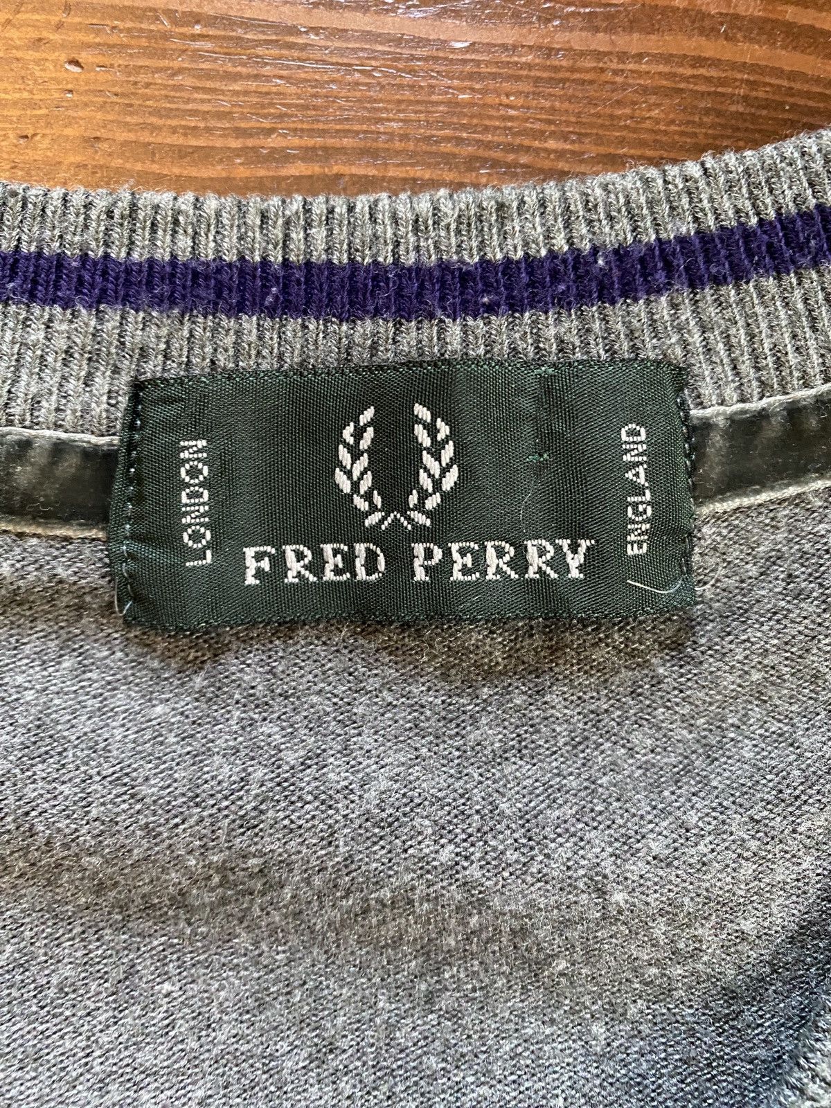 Fred Perry Vintage 90’s Fred Perry V-Neck Cable Knit Collar Sweater Size US M / EU 48-50 / 2 - 5 Thumbnail