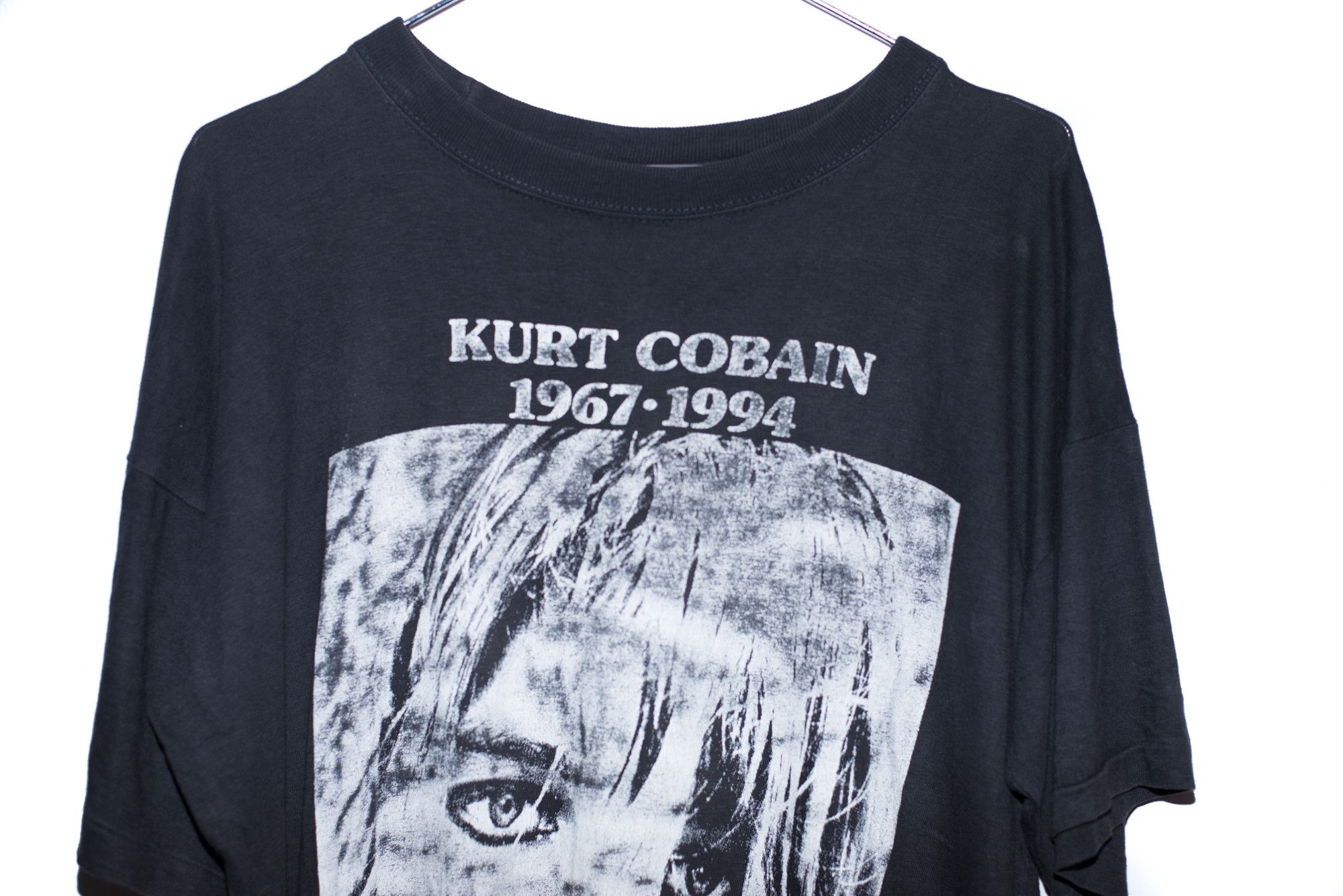 Band Tees Rare Vintage 90's Nirvana Kurt Cobain T-Shirt Bootleg Size US L / EU 52-54 / 3 - 3 Thumbnail