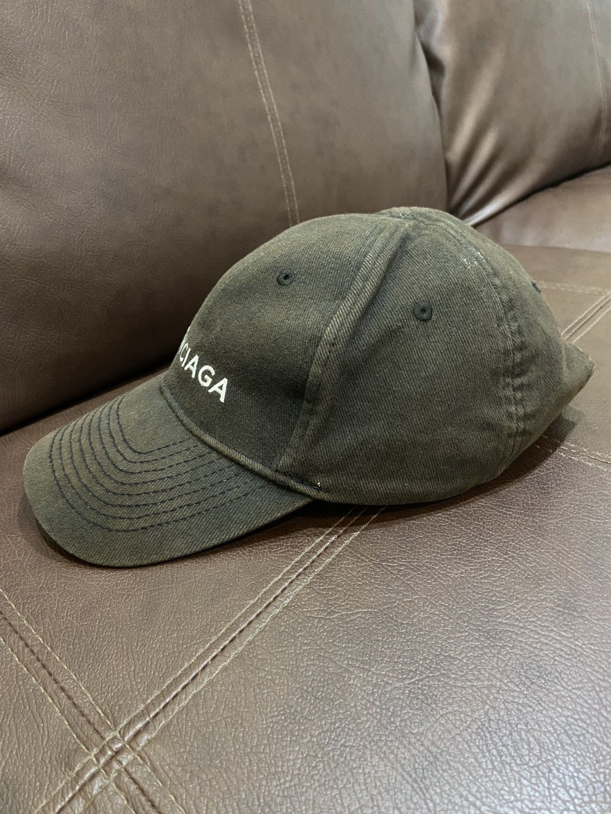 Balenciaga Balenciaga Logo Worn Cap Size ONE SIZE - 2 Thumbnail