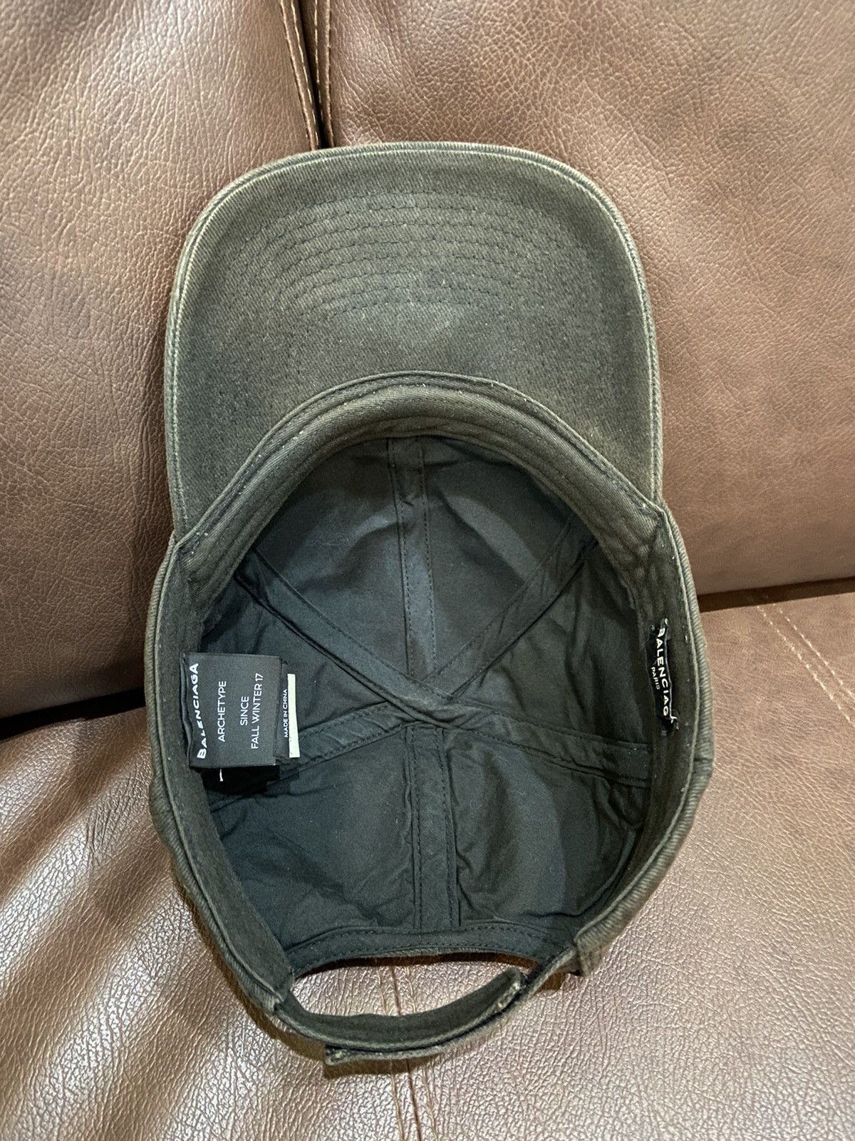 Balenciaga Balenciaga Logo Worn Cap Size ONE SIZE - 9 Thumbnail