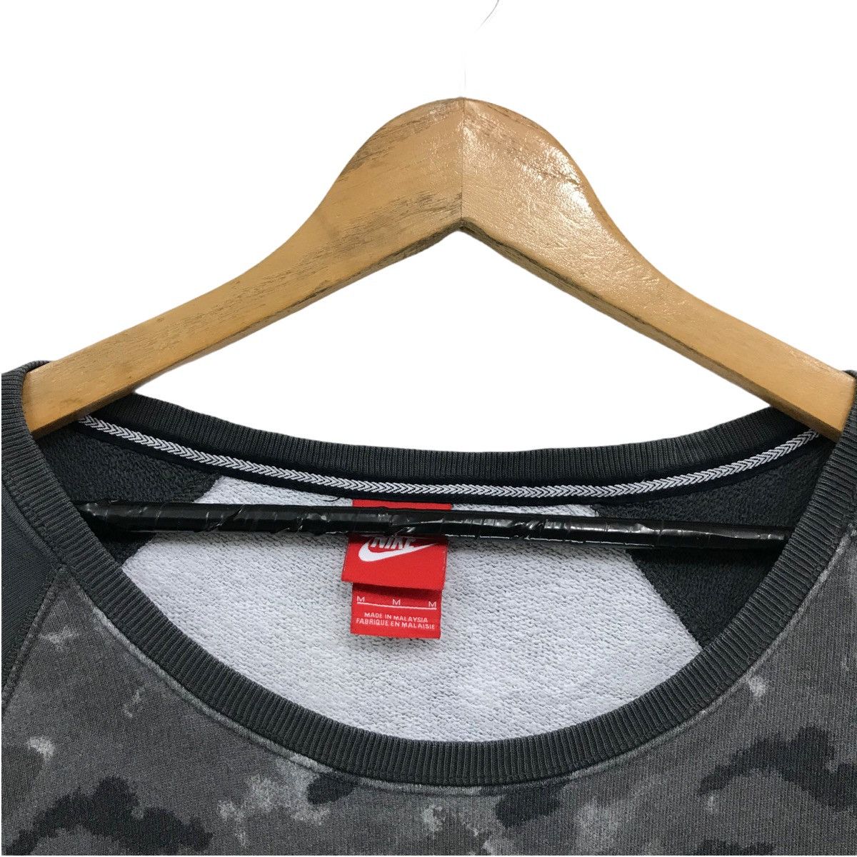Nike × Vintage Vintage Nike Sweatshirt Nike Swoosh Jumper Nike Pullover Size US M / EU 48-50 / 2 - 5 Thumbnail