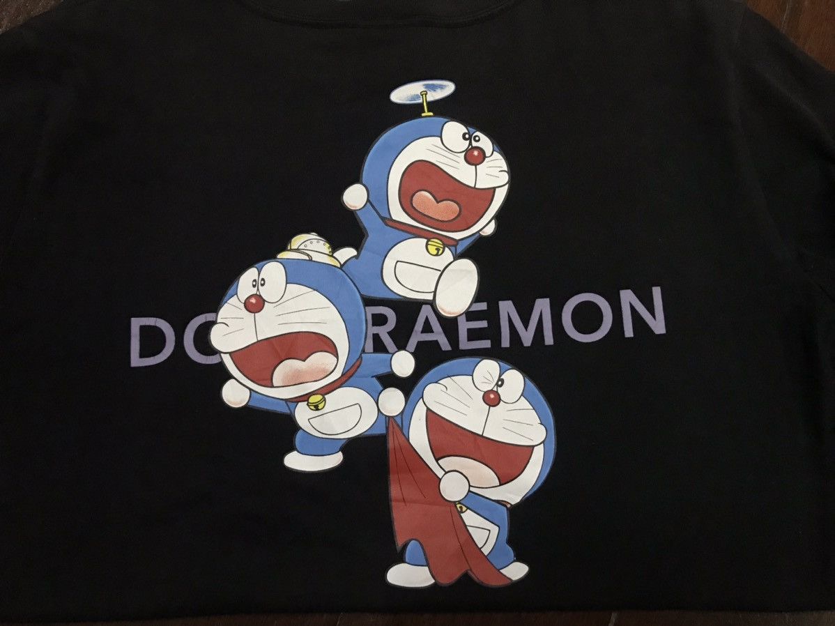 Doraemon 50th printed tshirt by GU